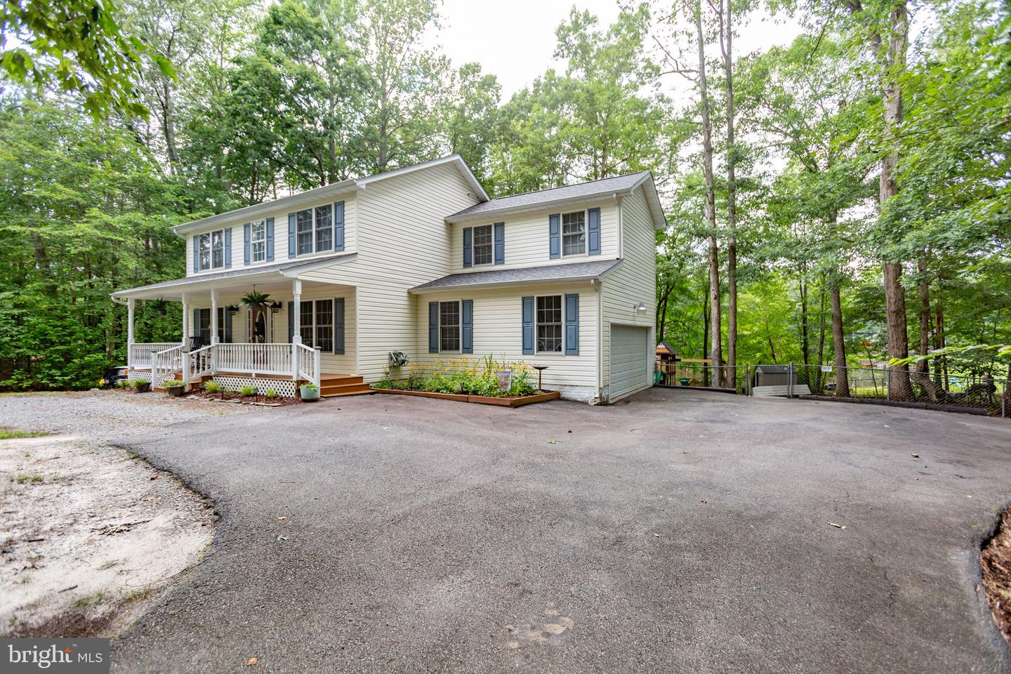 273 DEVON DR, RUTHER GLEN, Virginia 22546, 5 Bedrooms Bedrooms, ,3 BathroomsBathrooms,Residential,For sale,273 DEVON DR,VACV2008524 MLS # VACV2008524