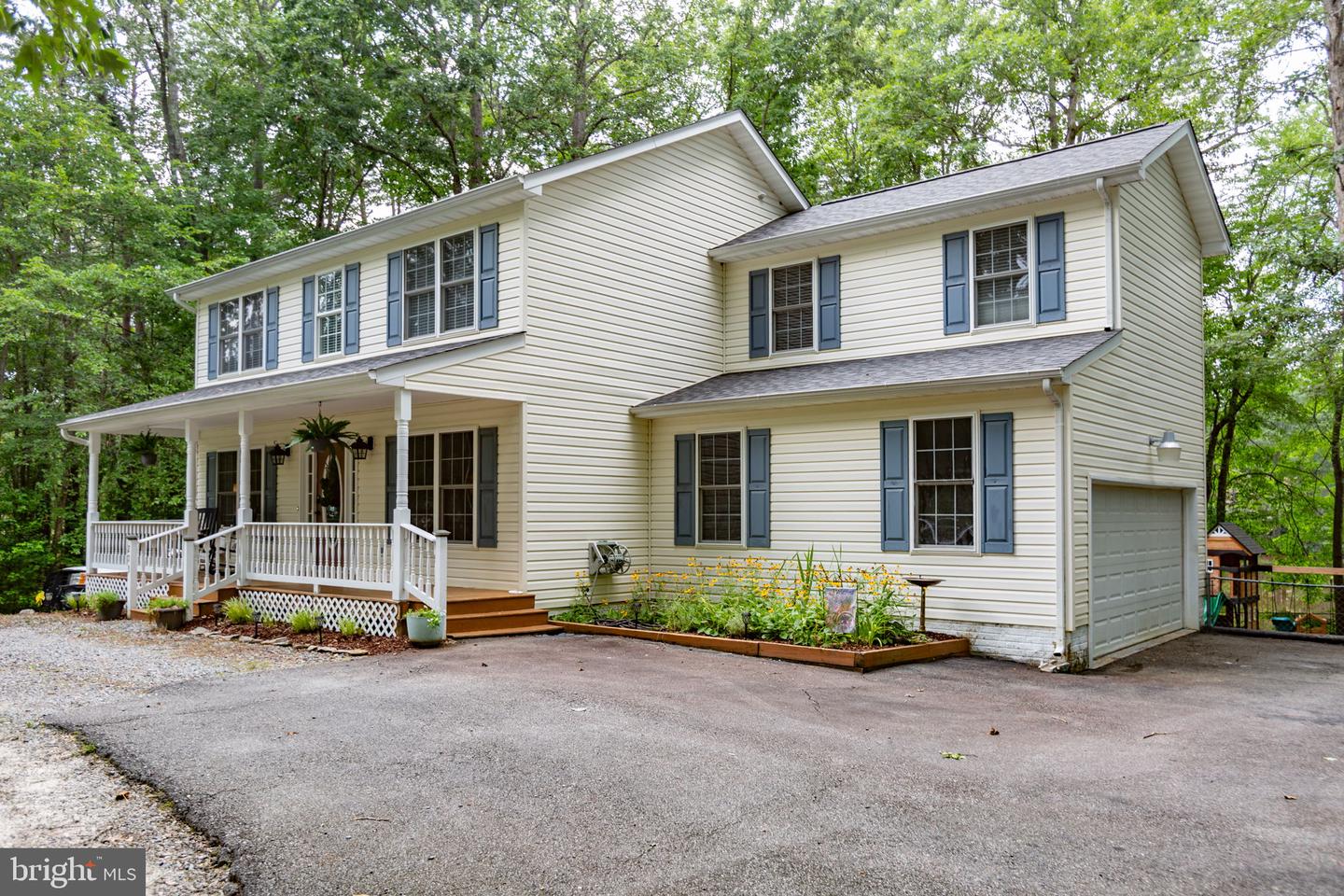273 DEVON DR, RUTHER GLEN, Virginia 22546, 5 Bedrooms Bedrooms, ,3 BathroomsBathrooms,Residential,For sale,273 DEVON DR,VACV2008524 MLS # VACV2008524