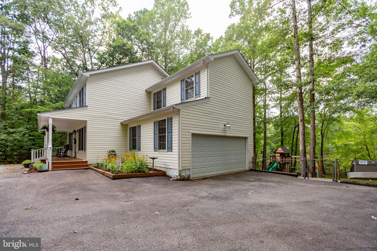 273 DEVON DR, RUTHER GLEN, Virginia 22546, 5 Bedrooms Bedrooms, ,3 BathroomsBathrooms,Residential,For sale,273 DEVON DR,VACV2008524 MLS # VACV2008524
