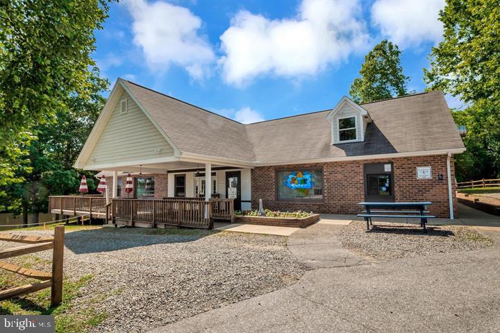 273 DEVON DR, RUTHER GLEN, Virginia 22546, 5 Bedrooms Bedrooms, ,3 BathroomsBathrooms,Residential,For sale,273 DEVON DR,VACV2008524 MLS # VACV2008524