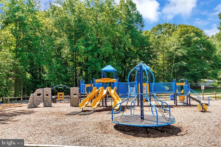 273 DEVON DR, RUTHER GLEN, Virginia 22546, 5 Bedrooms Bedrooms, ,3 BathroomsBathrooms,Residential,For sale,273 DEVON DR,VACV2008524 MLS # VACV2008524