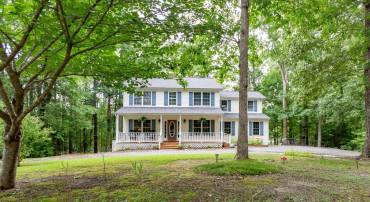 273 DEVON DR, RUTHER GLEN, Virginia 22546, 5 Bedrooms Bedrooms, ,3 BathroomsBathrooms,Residential,For sale,273 DEVON DR,VACV2008524 MLS # VACV2008524