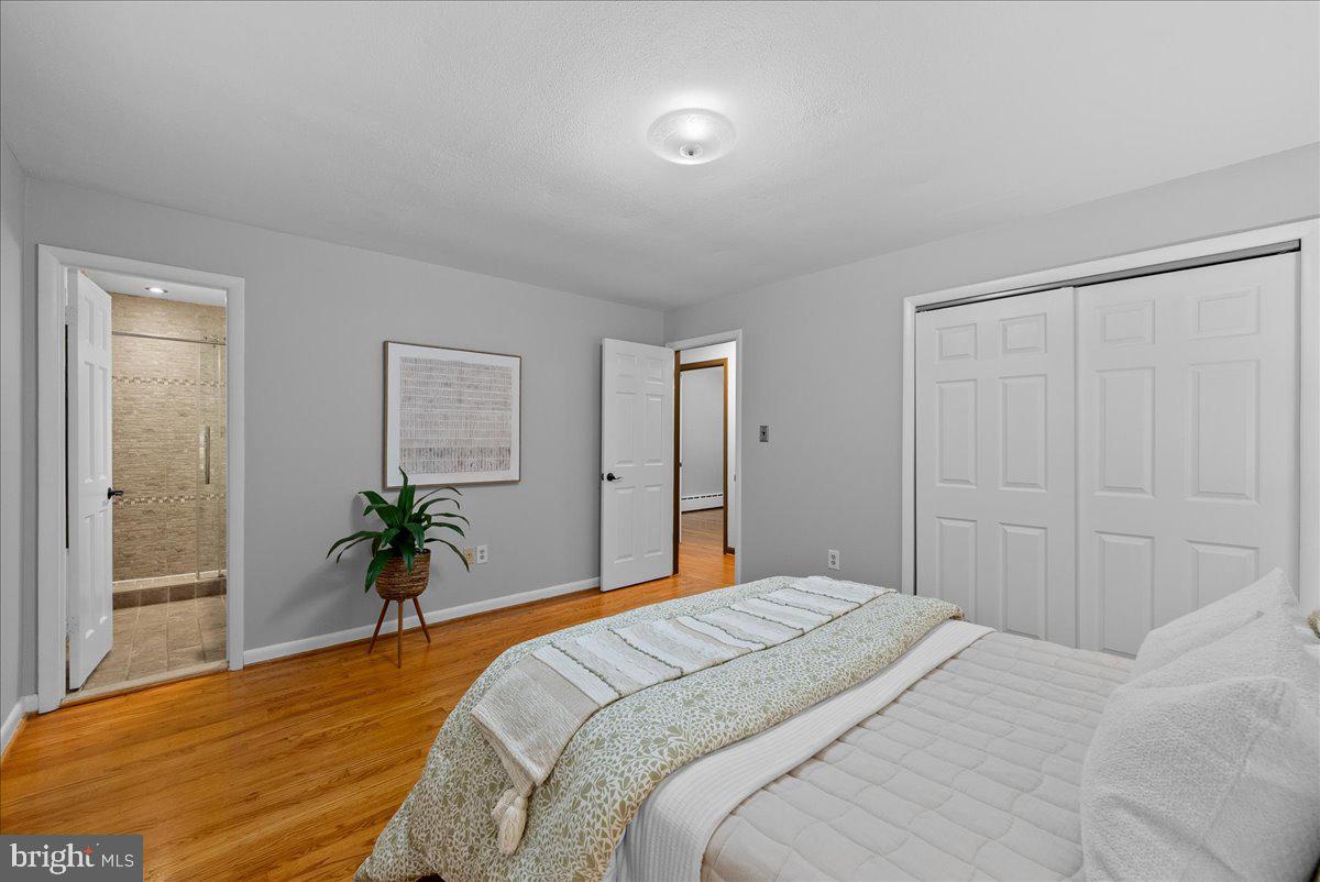3035 HAZELTON ST, FALLS CHURCH, Virginia 22044, 4 Bedrooms Bedrooms, ,3 BathroomsBathrooms,Residential,For sale,3035 HAZELTON ST,VAFX2256054 MLS # VAFX2256054