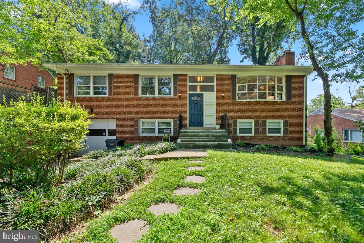 3035 HAZELTON ST, FALLS CHURCH, Virginia 22044, 4 Bedrooms Bedrooms, ,3 BathroomsBathrooms,Residential,For sale,3035 HAZELTON ST,VAFX2256054 MLS # VAFX2256054