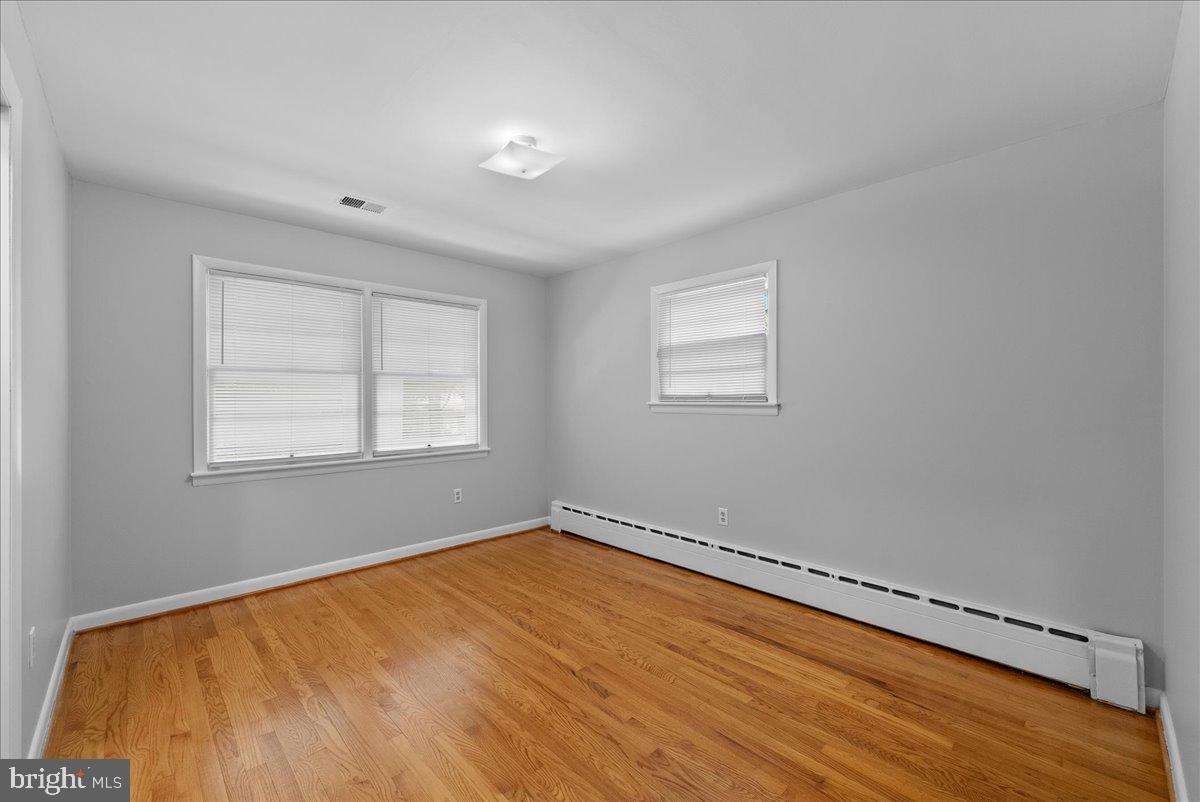 3035 HAZELTON ST, FALLS CHURCH, Virginia 22044, 4 Bedrooms Bedrooms, ,3 BathroomsBathrooms,Residential,For sale,3035 HAZELTON ST,VAFX2256054 MLS # VAFX2256054