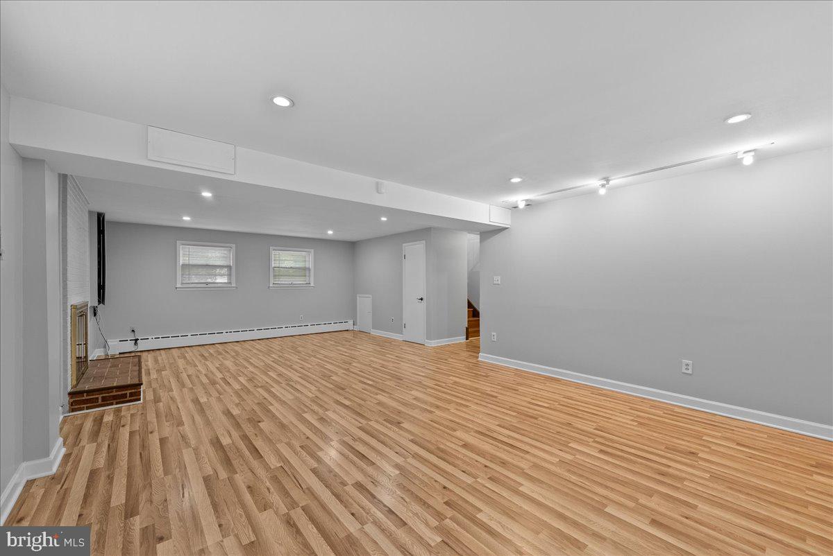 3035 HAZELTON ST, FALLS CHURCH, Virginia 22044, 4 Bedrooms Bedrooms, ,3 BathroomsBathrooms,Residential,For sale,3035 HAZELTON ST,VAFX2256054 MLS # VAFX2256054