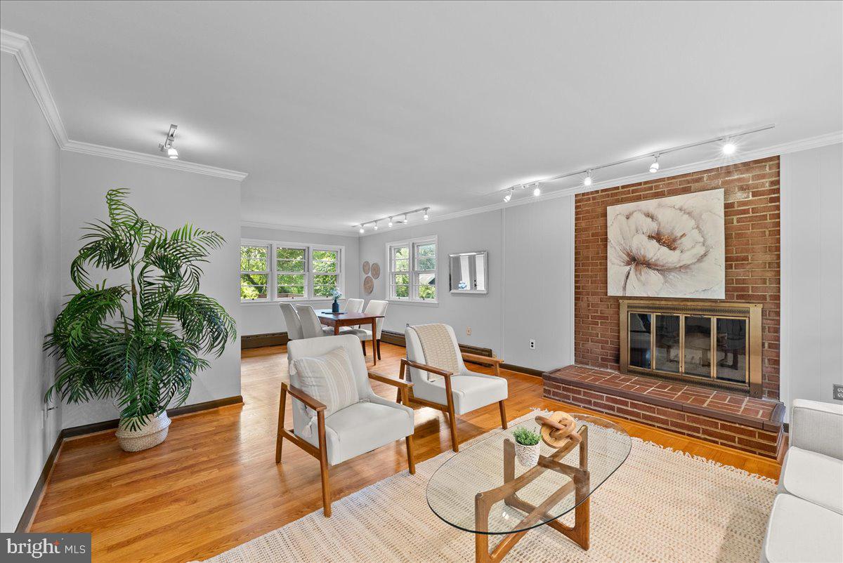 3035 HAZELTON ST, FALLS CHURCH, Virginia 22044, 4 Bedrooms Bedrooms, ,3 BathroomsBathrooms,Residential,For sale,3035 HAZELTON ST,VAFX2256054 MLS # VAFX2256054