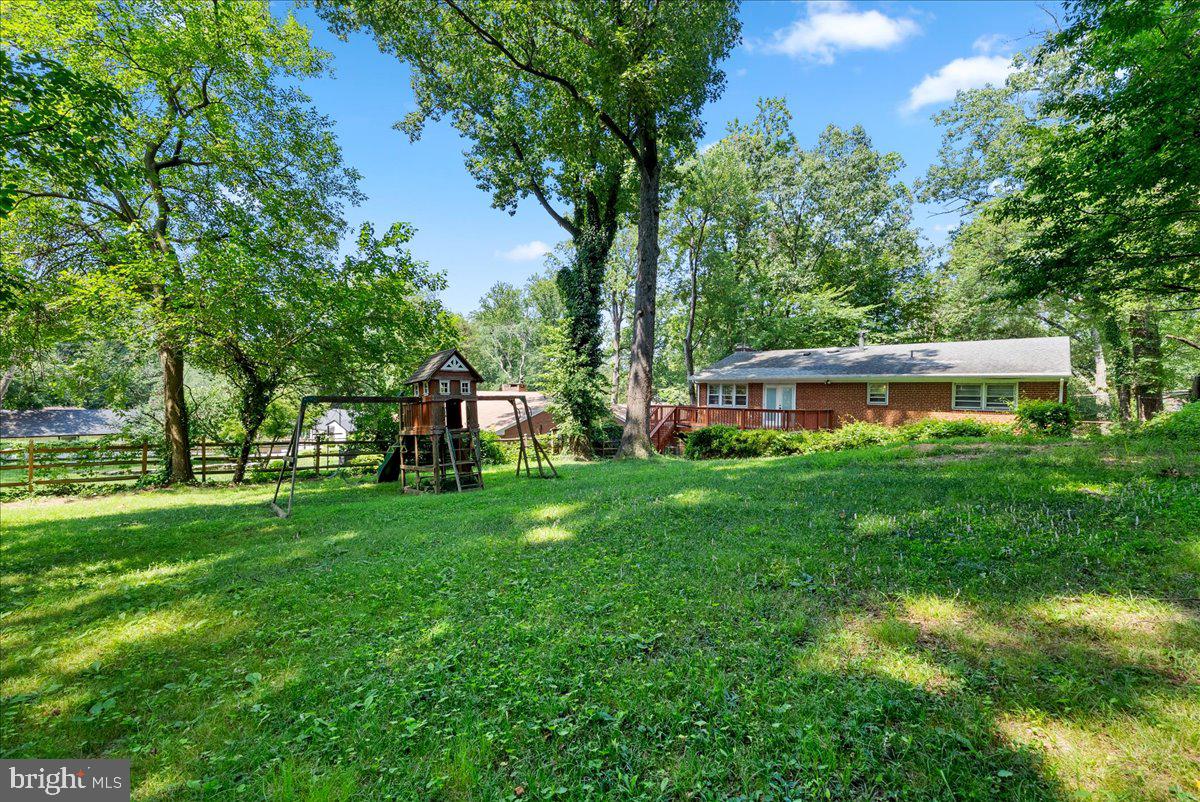 3035 HAZELTON ST, FALLS CHURCH, Virginia 22044, 4 Bedrooms Bedrooms, ,3 BathroomsBathrooms,Residential,For sale,3035 HAZELTON ST,VAFX2256054 MLS # VAFX2256054