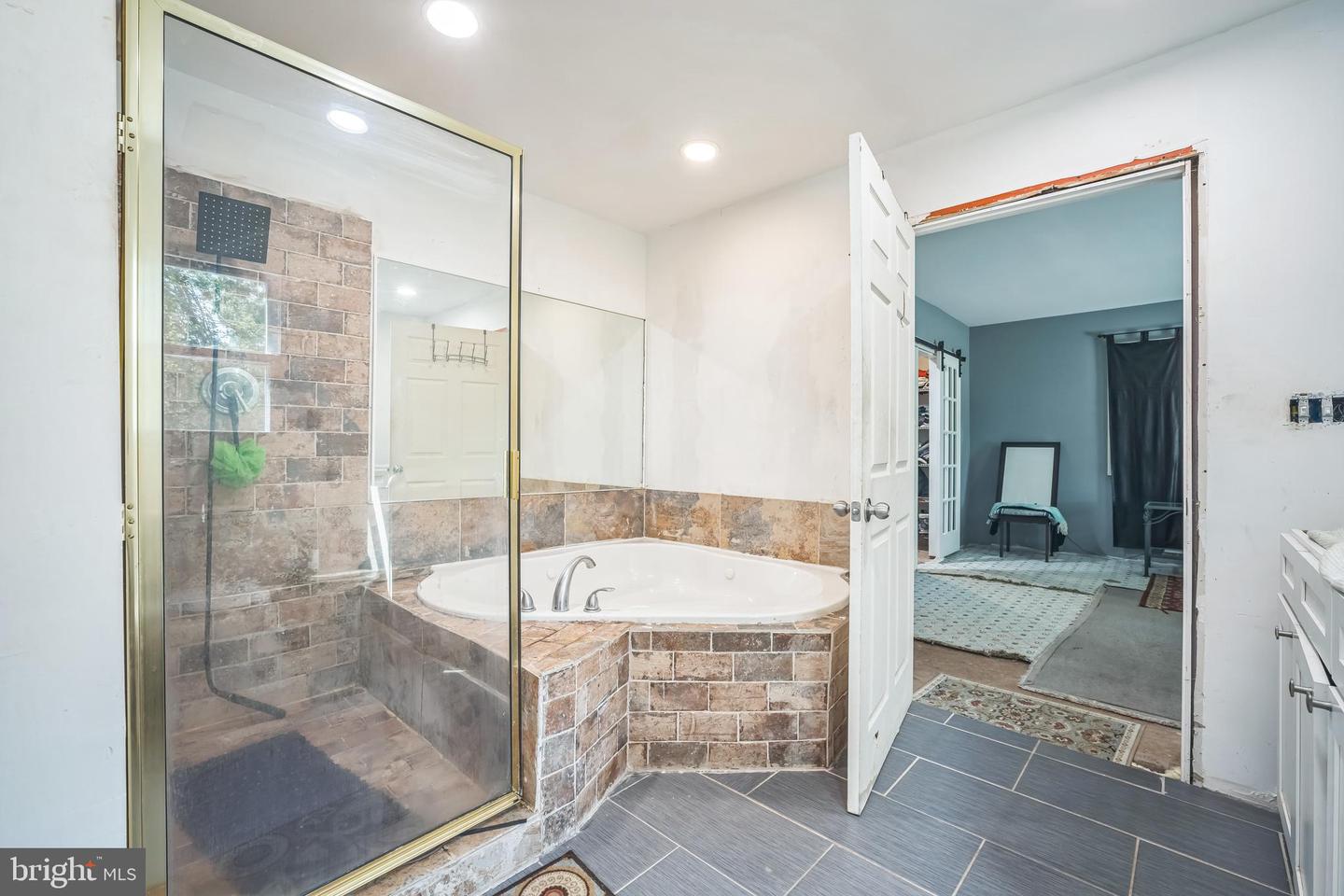 7610 ALBEMARLE DR, MANASSAS, Virginia 20111, 3 Bedrooms Bedrooms, ,3 BathroomsBathrooms,Residential,For sale,7610 ALBEMARLE DR,VAPW2099464 MLS # VAPW2099464