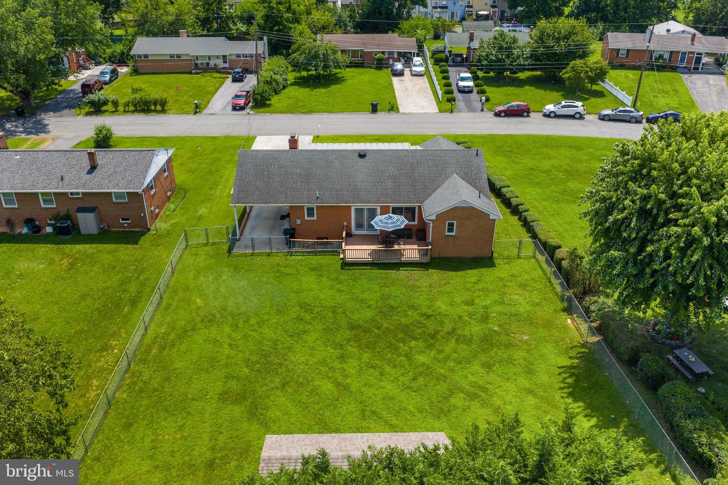 319 BEECHCROFT RD, WINCHESTER, Virginia 22601, 3 Bedrooms Bedrooms, ,2 BathroomsBathrooms,Residential,For sale,319 BEECHCROFT RD,VAWI2008720 MLS # VAWI2008720