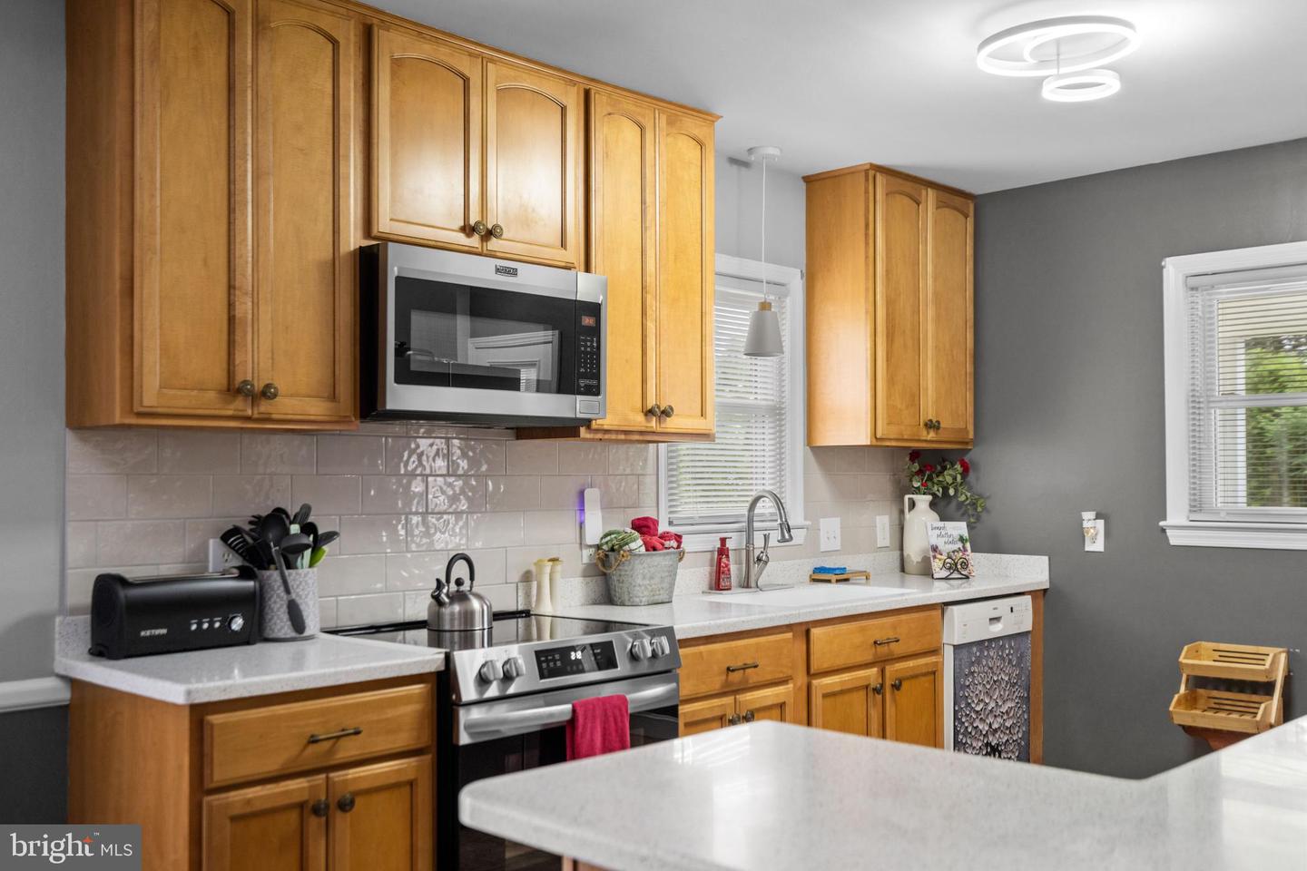 319 BEECHCROFT RD, WINCHESTER, Virginia 22601, 3 Bedrooms Bedrooms, ,2 BathroomsBathrooms,Residential,For sale,319 BEECHCROFT RD,VAWI2008720 MLS # VAWI2008720