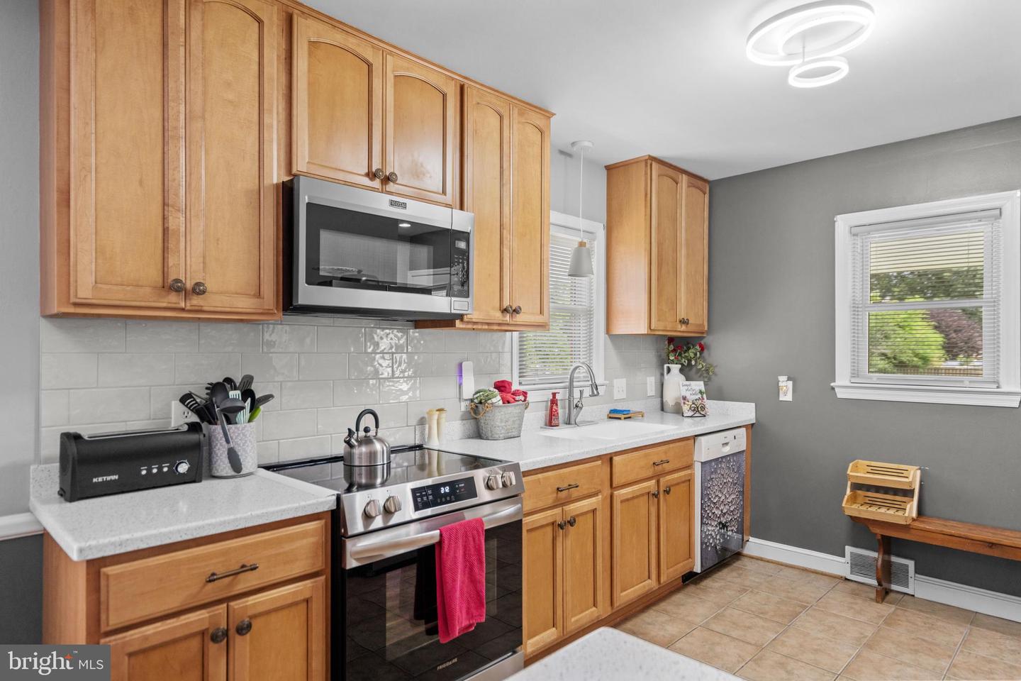 319 BEECHCROFT RD, WINCHESTER, Virginia 22601, 3 Bedrooms Bedrooms, ,2 BathroomsBathrooms,Residential,For sale,319 BEECHCROFT RD,VAWI2008720 MLS # VAWI2008720