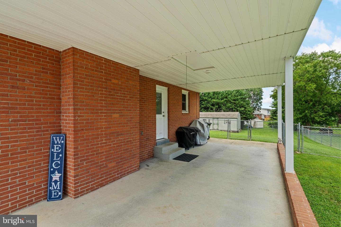 319 BEECHCROFT RD, WINCHESTER, Virginia 22601, 3 Bedrooms Bedrooms, ,2 BathroomsBathrooms,Residential,For sale,319 BEECHCROFT RD,VAWI2008720 MLS # VAWI2008720