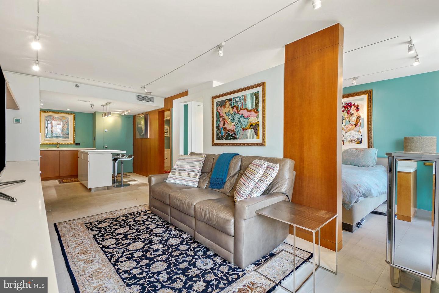 701 PENNSYLVANIA AVE NW #1109, WASHINGTON, District Of Columbia 20004, 1 Bedroom Bedrooms, ,1 BathroomBathrooms,Residential,For sale,701 PENNSYLVANIA AVE NW #1109,DCDC2211012 MLS # DCDC2211012