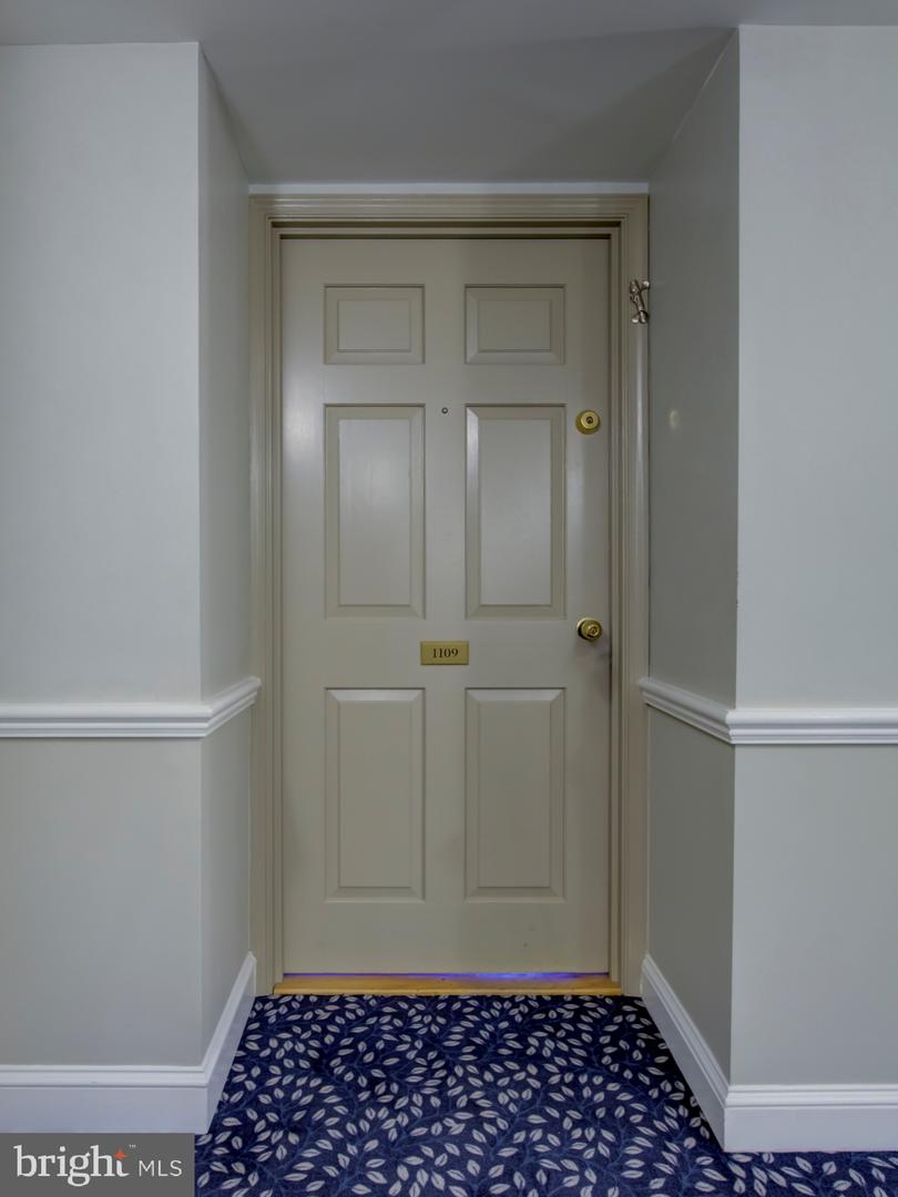 701 PENNSYLVANIA AVE NW #1109, WASHINGTON, District Of Columbia 20004, 1 Bedroom Bedrooms, ,1 BathroomBathrooms,Residential,For sale,701 PENNSYLVANIA AVE NW #1109,DCDC2211012 MLS # DCDC2211012