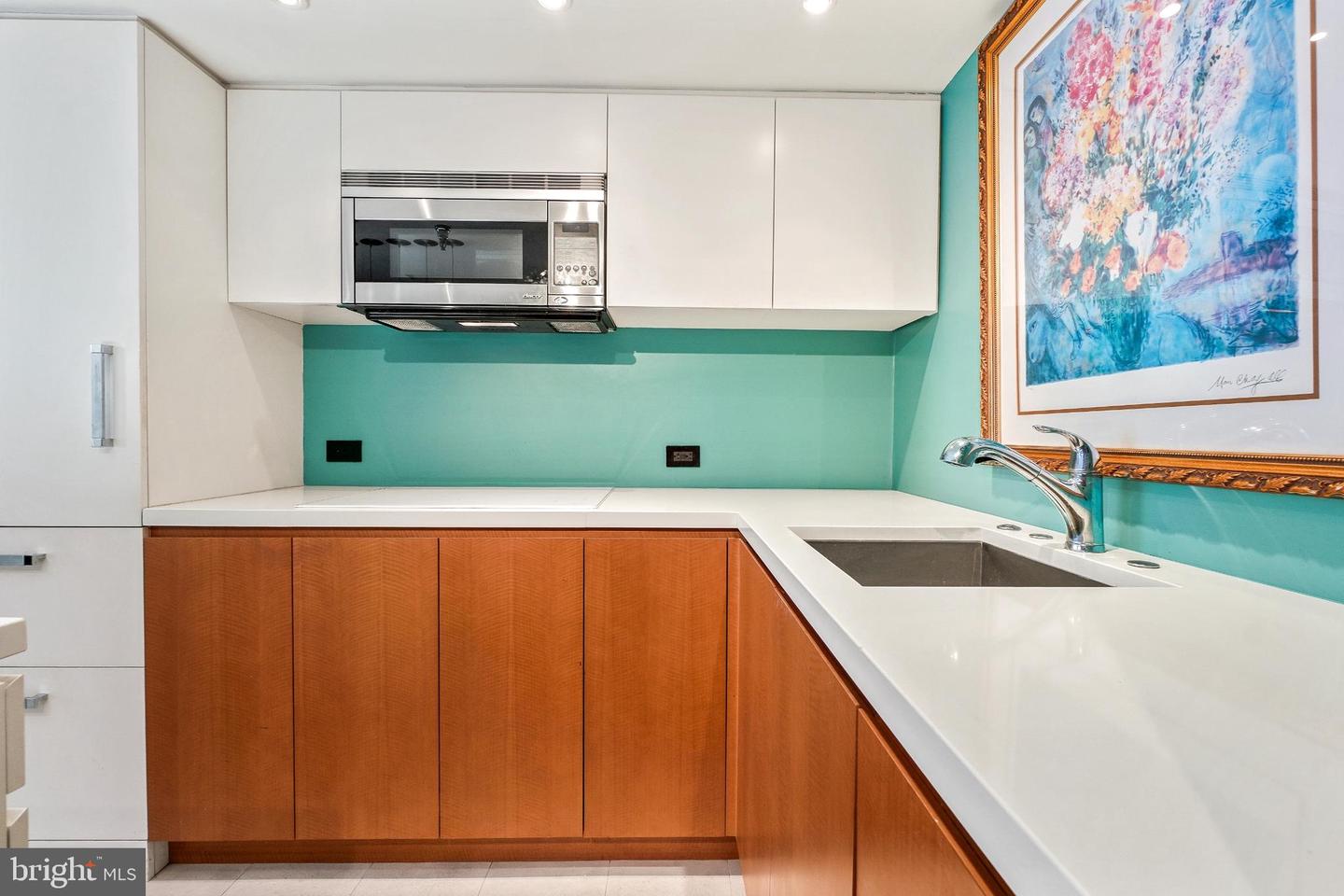 701 PENNSYLVANIA AVE NW #1109, WASHINGTON, District Of Columbia 20004, 1 Bedroom Bedrooms, ,1 BathroomBathrooms,Residential,For sale,701 PENNSYLVANIA AVE NW #1109,DCDC2211012 MLS # DCDC2211012