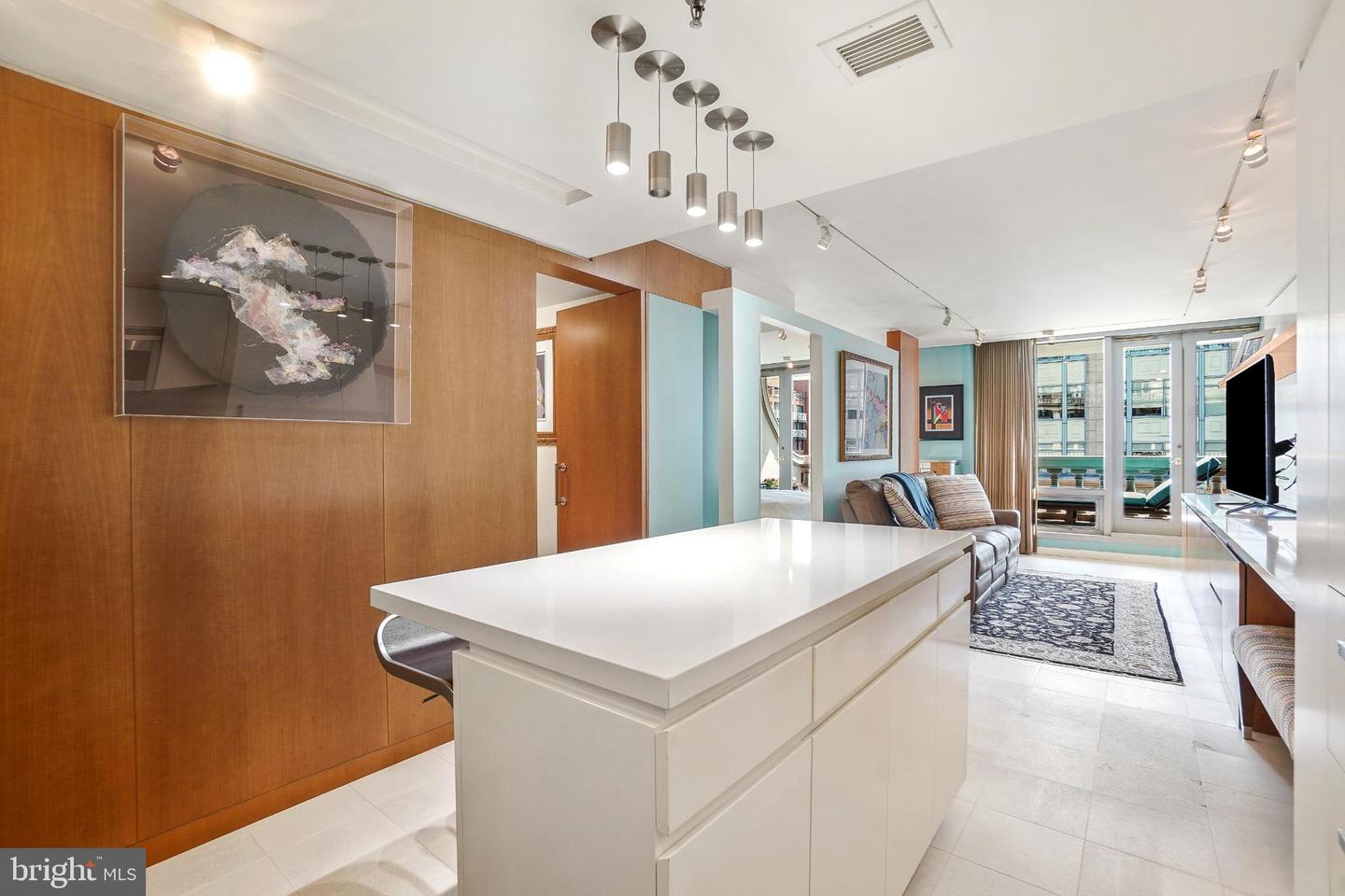 701 PENNSYLVANIA AVE NW #1109, WASHINGTON, District Of Columbia 20004, 1 Bedroom Bedrooms, ,1 BathroomBathrooms,Residential,For sale,701 PENNSYLVANIA AVE NW #1109,DCDC2211012 MLS # DCDC2211012