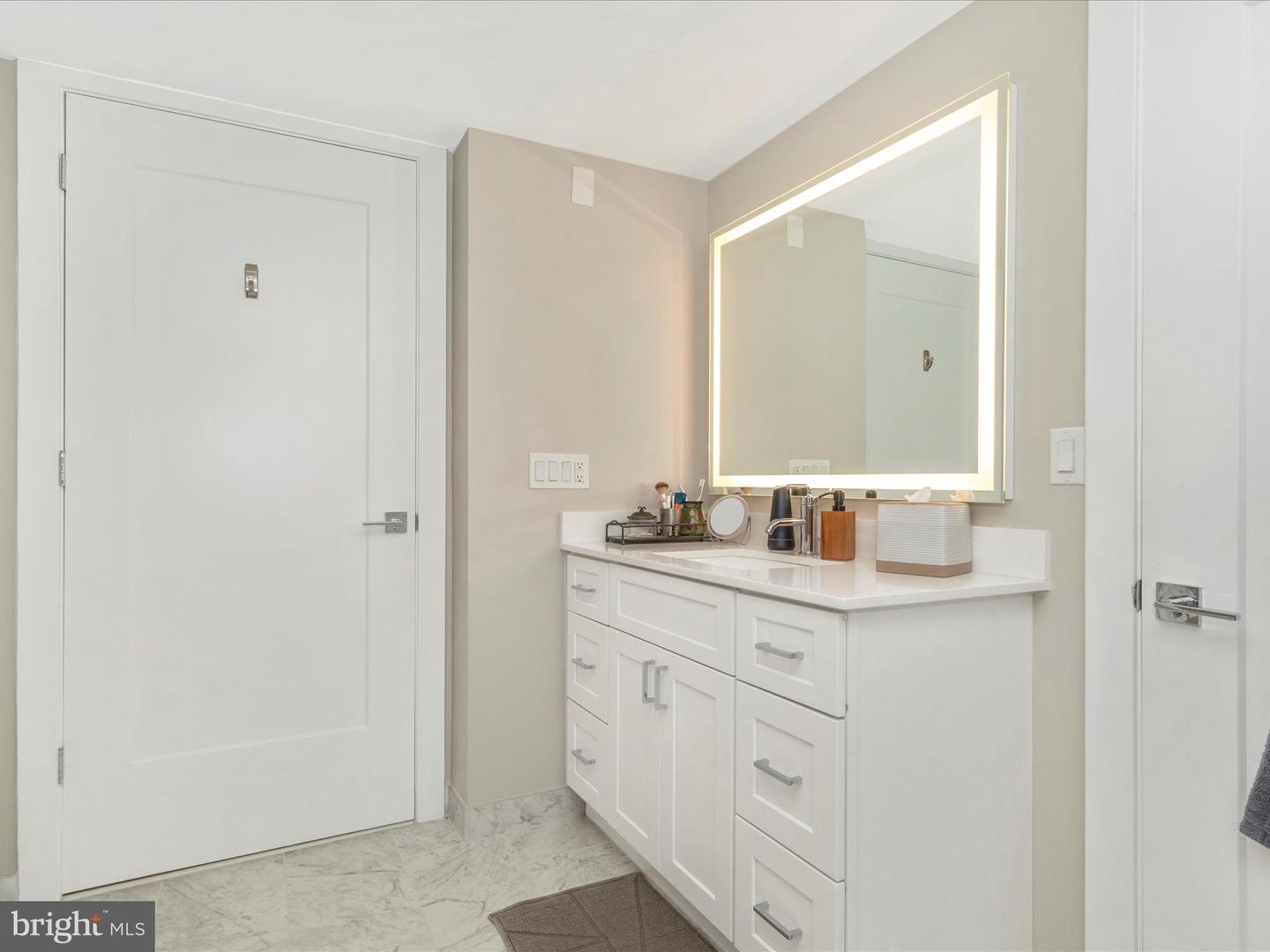 925 N FAIRFAX ST #405, ALEXANDRIA, Virginia 22314, 1 Bedroom Bedrooms, ,1 BathroomBathrooms,Residential,For sale,925 N FAIRFAX ST #405,VAAX2047630 MLS # VAAX2047630
