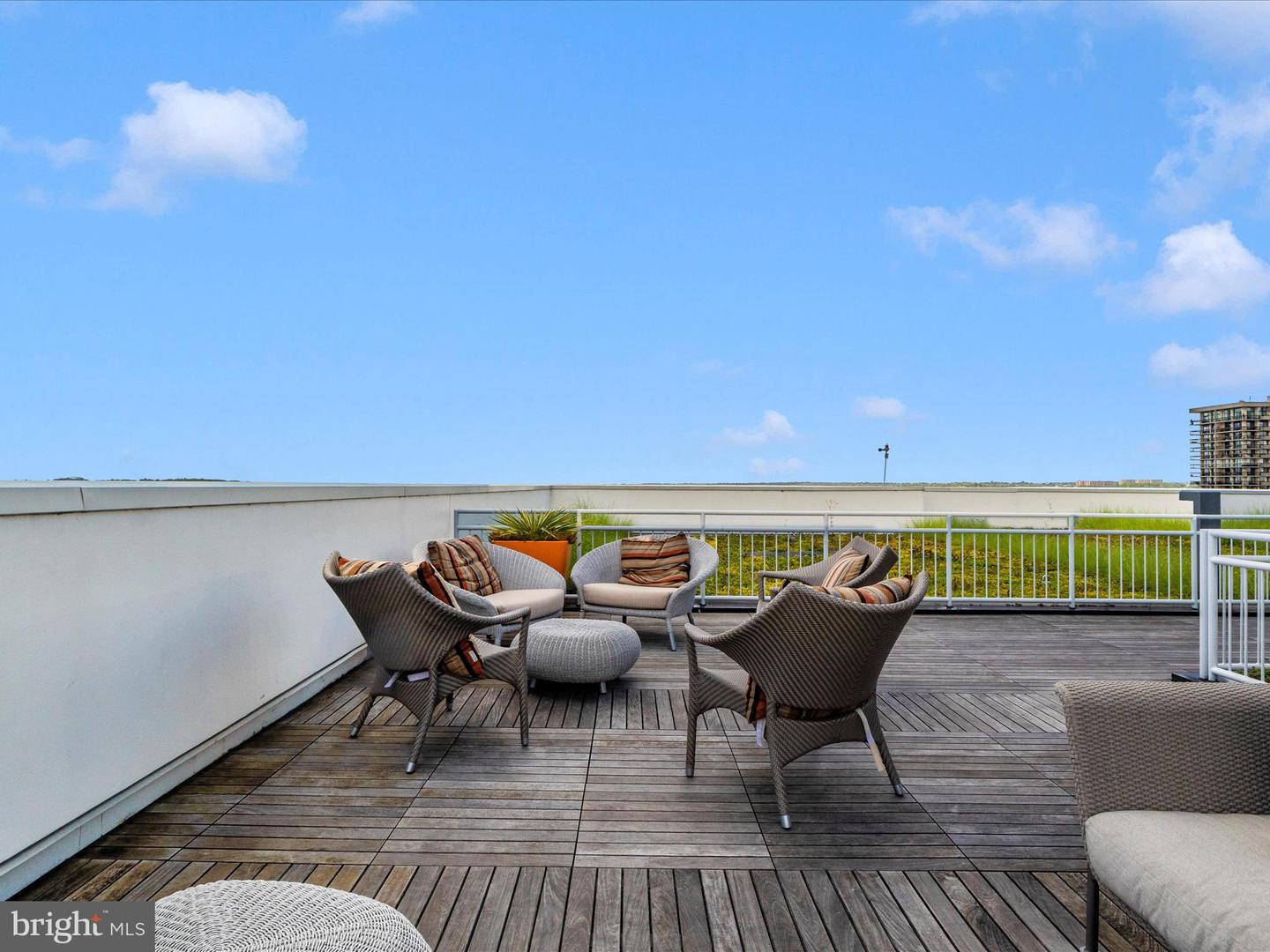 925 N FAIRFAX ST #405, ALEXANDRIA, Virginia 22314, 1 Bedroom Bedrooms, ,1 BathroomBathrooms,Residential,For sale,925 N FAIRFAX ST #405,VAAX2047630 MLS # VAAX2047630