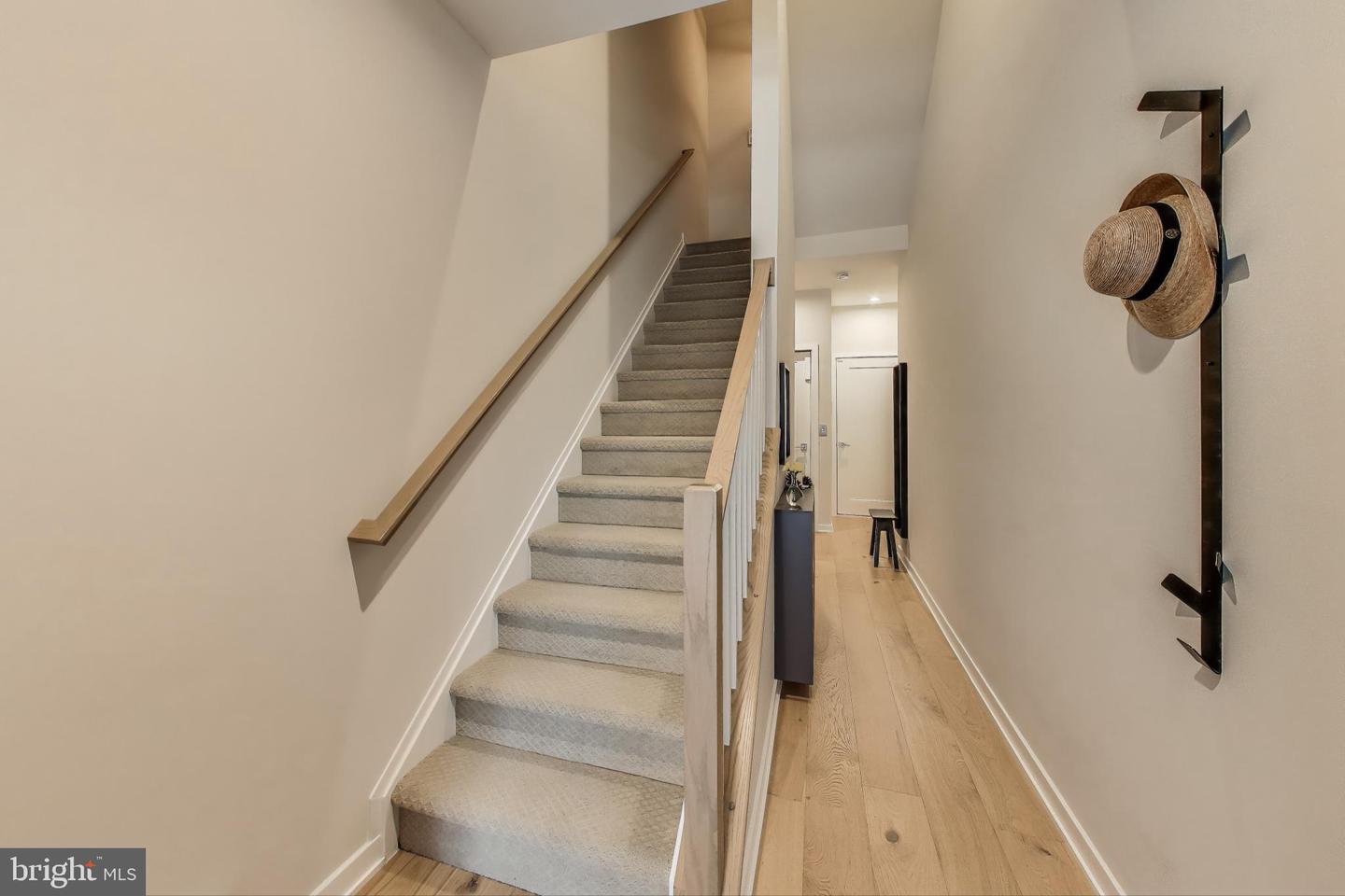 7462 BACKETT WOOD TER #306, MCLEAN, Virginia 22102, 3 Bedrooms Bedrooms, ,2 BathroomsBathrooms,Residential,For sale,7462 BACKETT WOOD TER #306,VAFX2256352 MLS # VAFX2256352