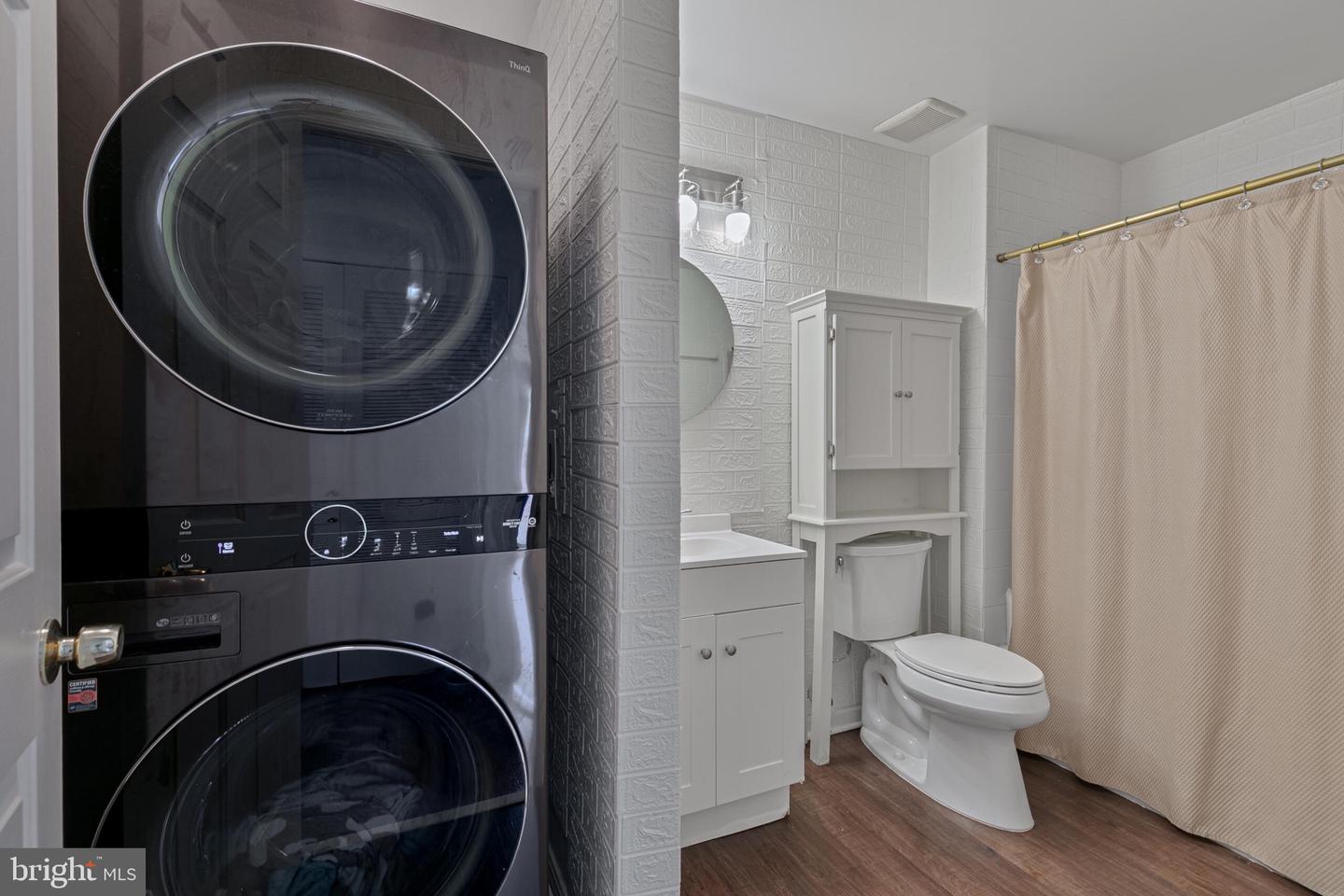 653 CONSTELLATION SQ SE #J, LEESBURG, Virginia 20175, 2 Bedrooms Bedrooms, ,1 BathroomBathrooms,Residential,For sale,653 CONSTELLATION SQ SE #J,VALO2102628 MLS # VALO2102628