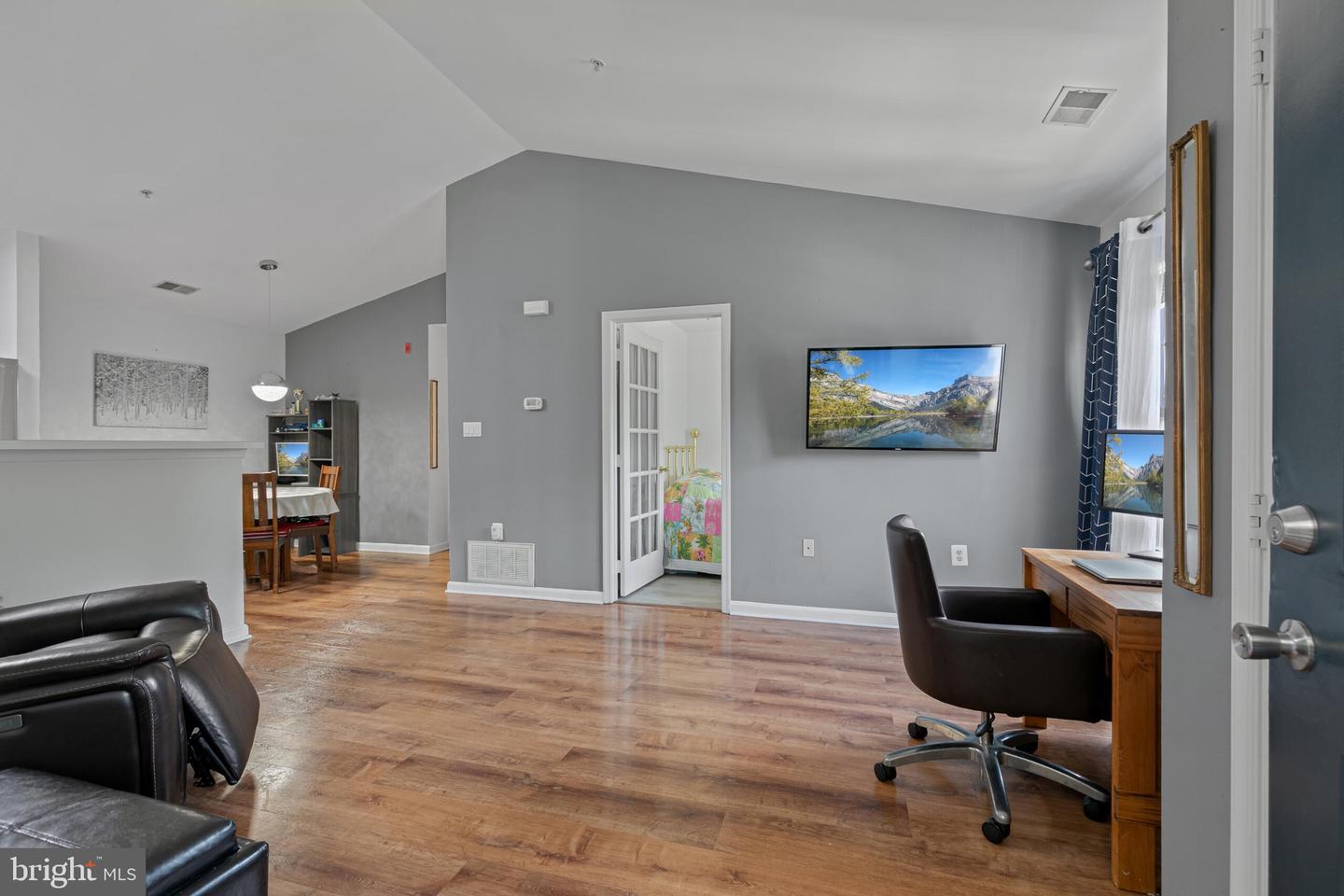 653 CONSTELLATION SQ SE #J, LEESBURG, Virginia 20175, 2 Bedrooms Bedrooms, ,1 BathroomBathrooms,Residential,For sale,653 CONSTELLATION SQ SE #J,VALO2102628 MLS # VALO2102628