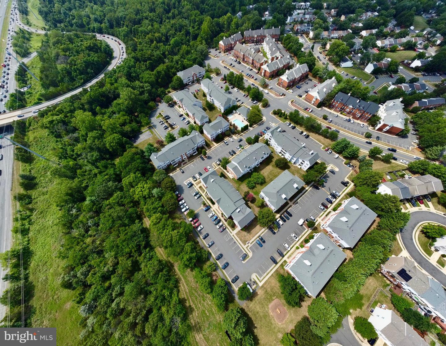 653 CONSTELLATION SQ SE #J, LEESBURG, Virginia 20175, 2 Bedrooms Bedrooms, ,1 BathroomBathrooms,Residential,For sale,653 CONSTELLATION SQ SE #J,VALO2102628 MLS # VALO2102628