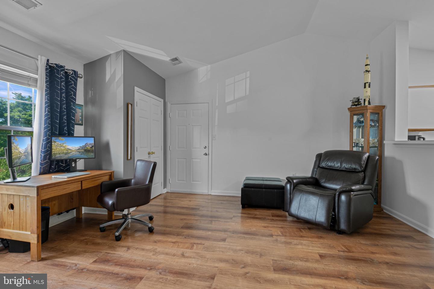 653 CONSTELLATION SQ SE #J, LEESBURG, Virginia 20175, 2 Bedrooms Bedrooms, ,1 BathroomBathrooms,Residential,For sale,653 CONSTELLATION SQ SE #J,VALO2102628 MLS # VALO2102628