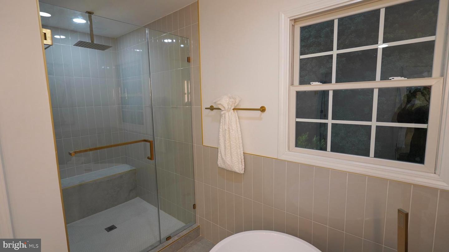 3147 HEADROW LN, FALLS CHURCH, Virginia 22042, 4 Bedrooms Bedrooms, ,3 BathroomsBathrooms,Residential,For sale,3147 HEADROW LN,VAFX2256398 MLS # VAFX2256398
