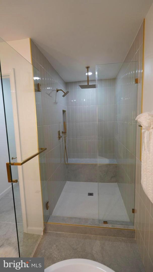 3147 HEADROW LN, FALLS CHURCH, Virginia 22042, 4 Bedrooms Bedrooms, ,3 BathroomsBathrooms,Residential,For sale,3147 HEADROW LN,VAFX2256398 MLS # VAFX2256398