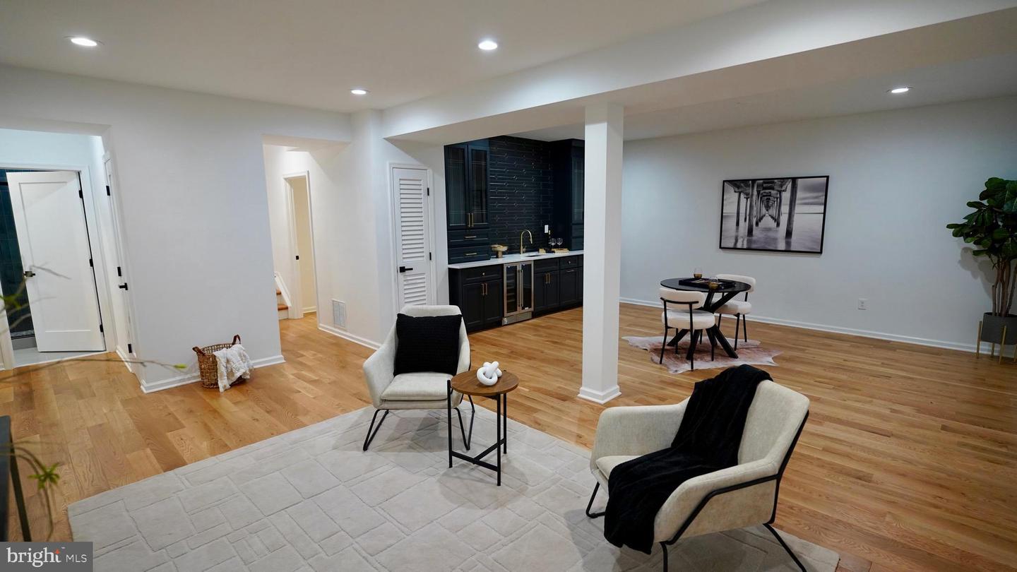 3147 HEADROW LN, FALLS CHURCH, Virginia 22042, 4 Bedrooms Bedrooms, ,3 BathroomsBathrooms,Residential,For sale,3147 HEADROW LN,VAFX2256398 MLS # VAFX2256398