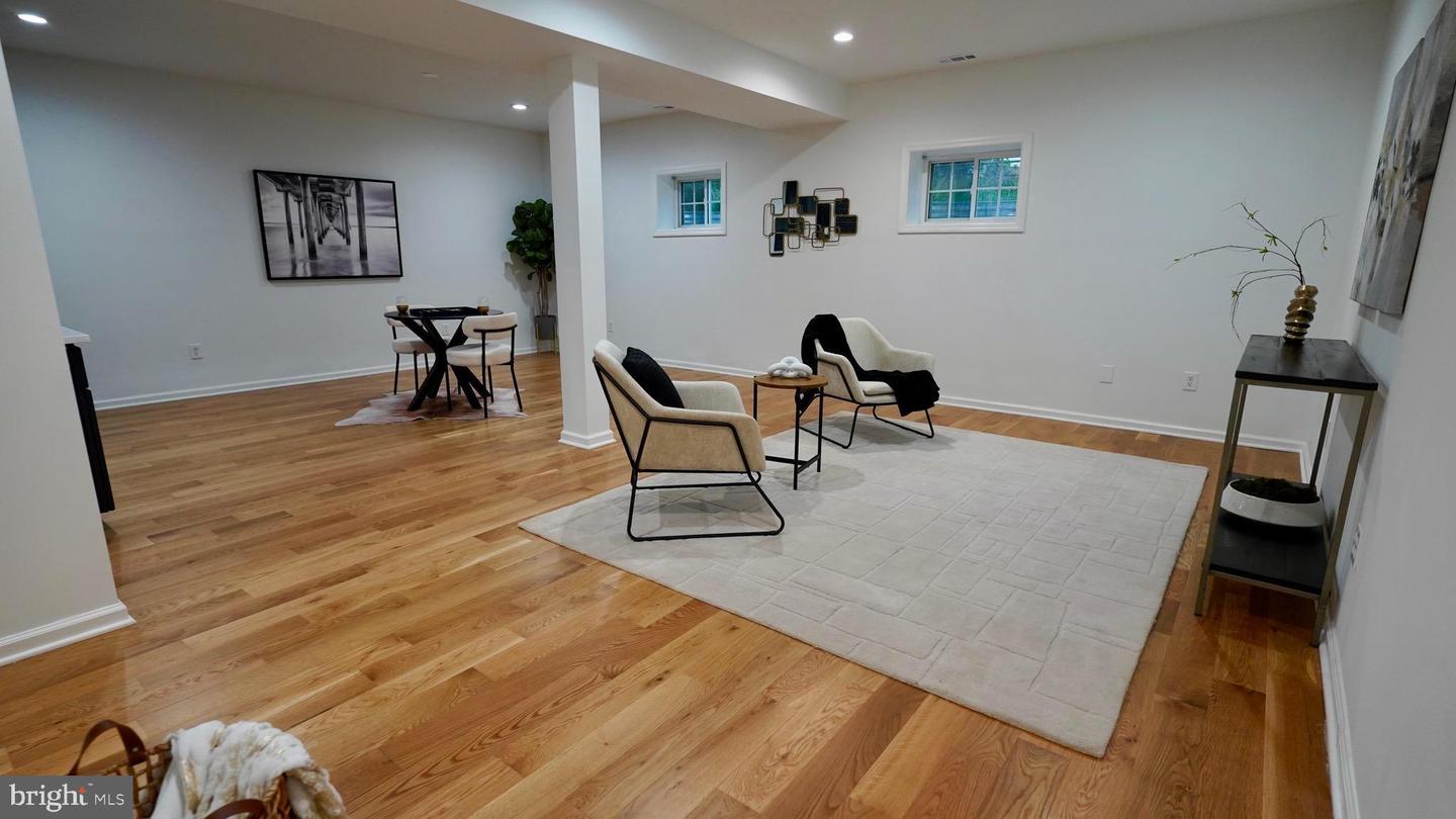 3147 HEADROW LN, FALLS CHURCH, Virginia 22042, 4 Bedrooms Bedrooms, ,3 BathroomsBathrooms,Residential,For sale,3147 HEADROW LN,VAFX2256398 MLS # VAFX2256398