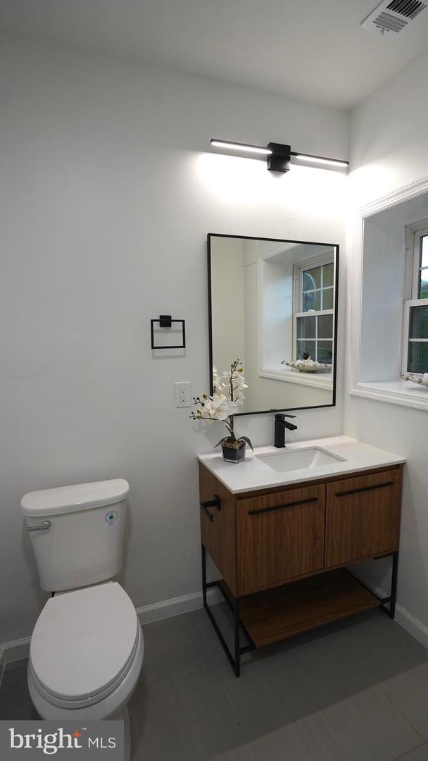 3147 HEADROW LN, FALLS CHURCH, Virginia 22042, 4 Bedrooms Bedrooms, ,3 BathroomsBathrooms,Residential,For sale,3147 HEADROW LN,VAFX2256398 MLS # VAFX2256398