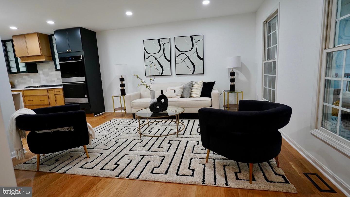 3147 HEADROW LN, FALLS CHURCH, Virginia 22042, 4 Bedrooms Bedrooms, ,3 BathroomsBathrooms,Residential,For sale,3147 HEADROW LN,VAFX2256398 MLS # VAFX2256398