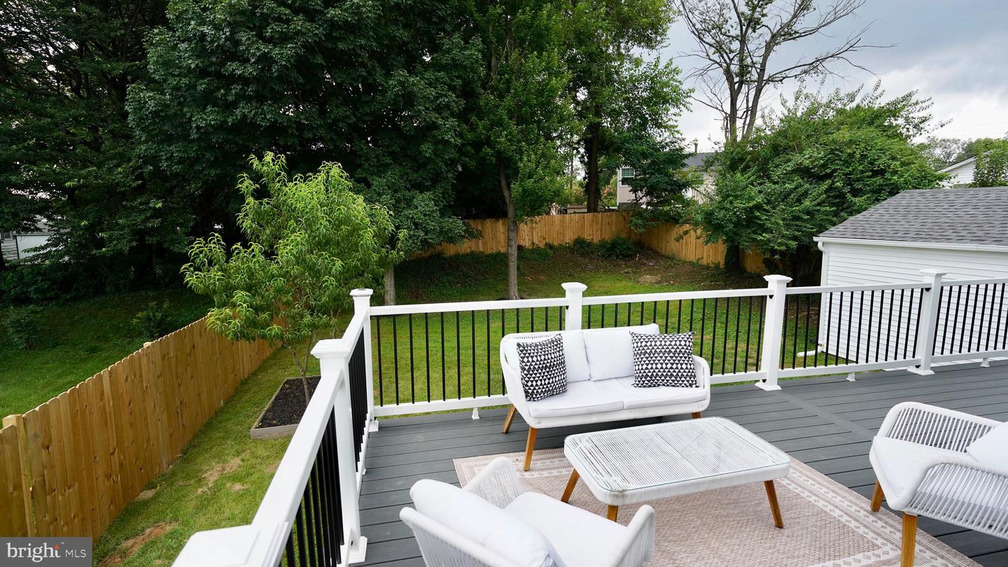 3147 HEADROW LN, FALLS CHURCH, Virginia 22042, 4 Bedrooms Bedrooms, ,3 BathroomsBathrooms,Residential,For sale,3147 HEADROW LN,VAFX2256398 MLS # VAFX2256398