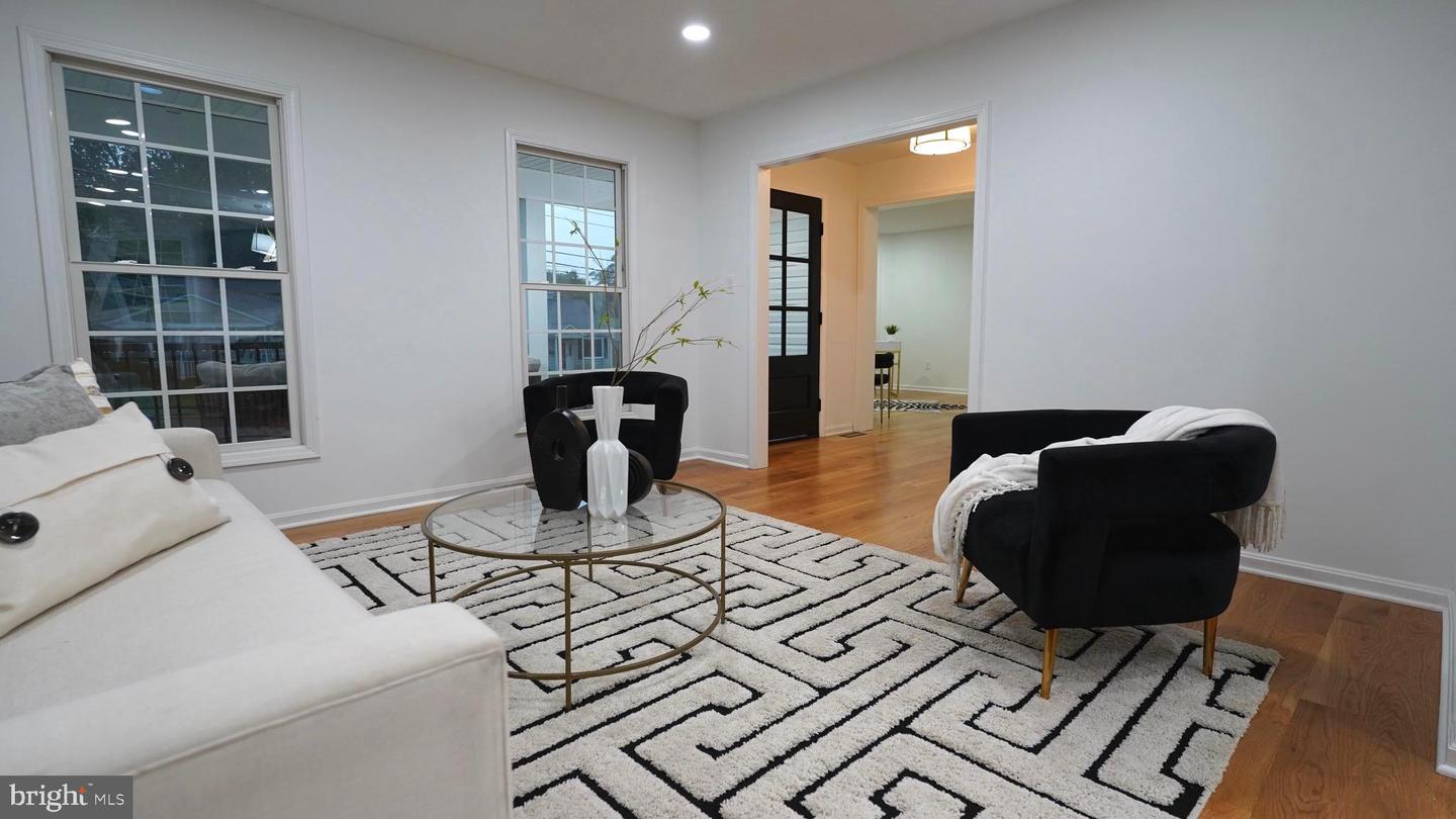 3147 HEADROW LN, FALLS CHURCH, Virginia 22042, 4 Bedrooms Bedrooms, ,3 BathroomsBathrooms,Residential,For sale,3147 HEADROW LN,VAFX2256398 MLS # VAFX2256398