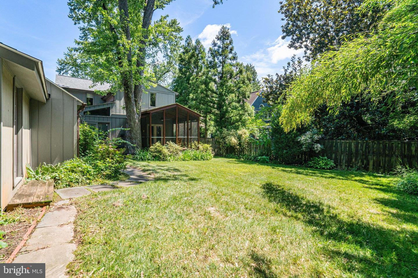 7125 GORDONS RD, FALLS CHURCH, Virginia 22043, 3 Bedrooms Bedrooms, ,3 BathroomsBathrooms,Residential,For sale,7125 GORDONS RD,VAFX2255594 MLS # VAFX2255594
