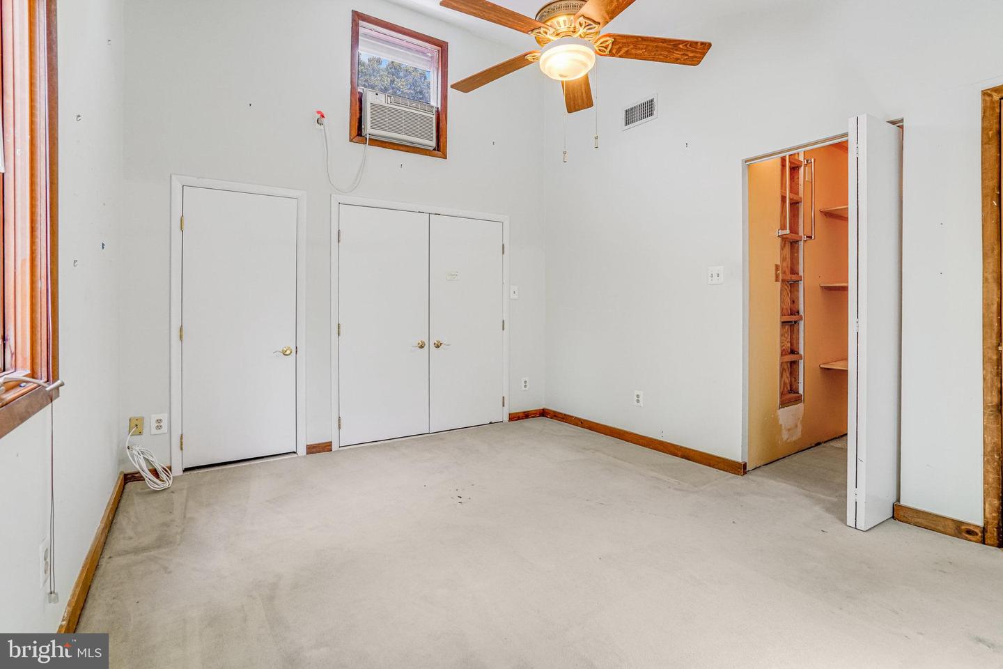 7125 GORDONS RD, FALLS CHURCH, Virginia 22043, 3 Bedrooms Bedrooms, ,3 BathroomsBathrooms,Residential,For sale,7125 GORDONS RD,VAFX2255594 MLS # VAFX2255594