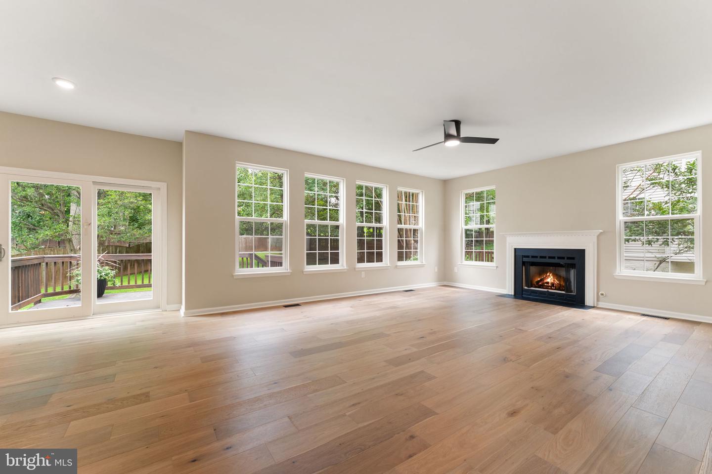 14883 GRASSY KNOLL CT, WOODBRIDGE, Virginia 22193, 5 Bedrooms Bedrooms, ,3 BathroomsBathrooms,Residential,For sale,14883 GRASSY KNOLL CT,VAPW2099294 MLS # VAPW2099294