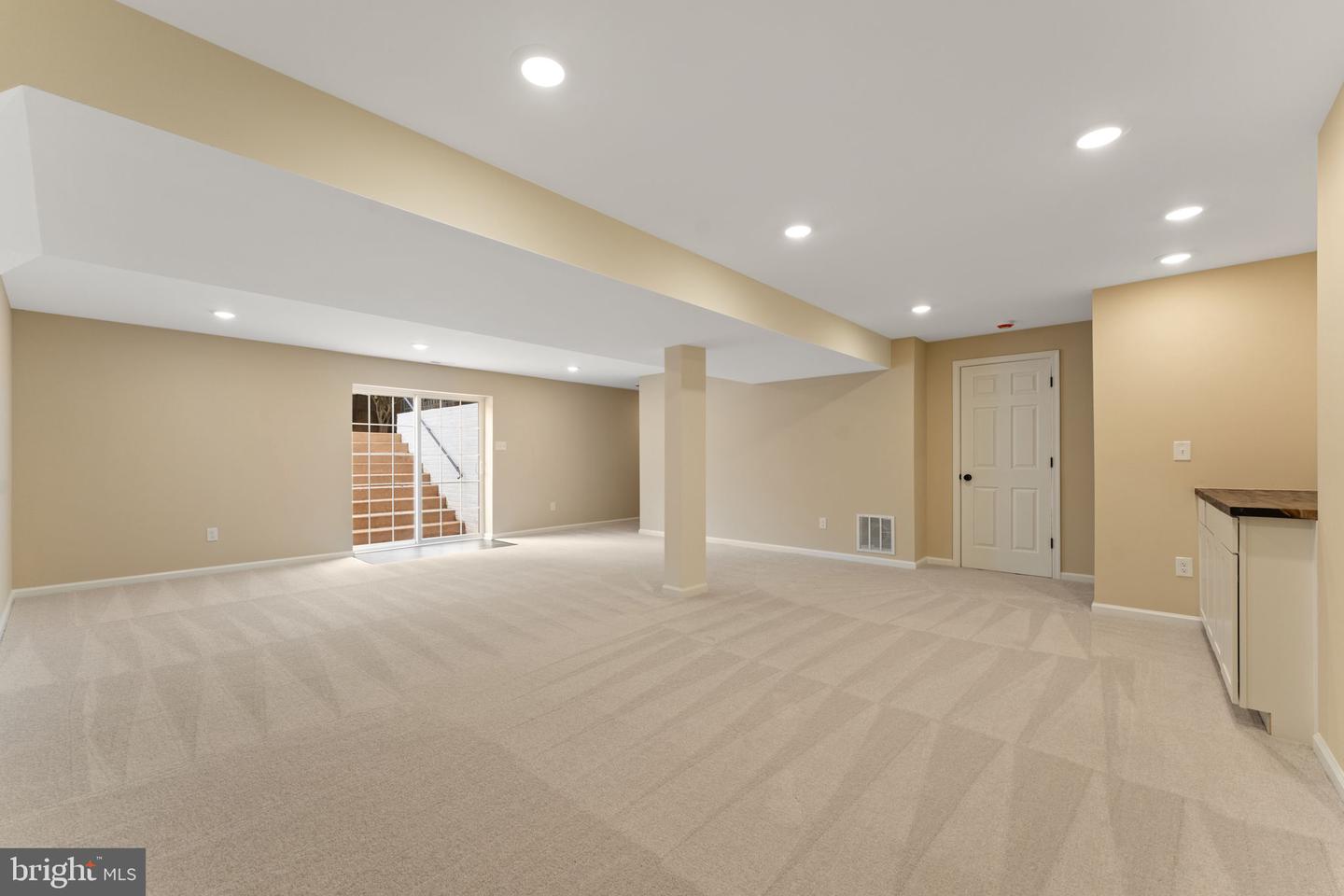 14883 GRASSY KNOLL CT, WOODBRIDGE, Virginia 22193, 5 Bedrooms Bedrooms, ,3 BathroomsBathrooms,Residential,For sale,14883 GRASSY KNOLL CT,VAPW2099294 MLS # VAPW2099294