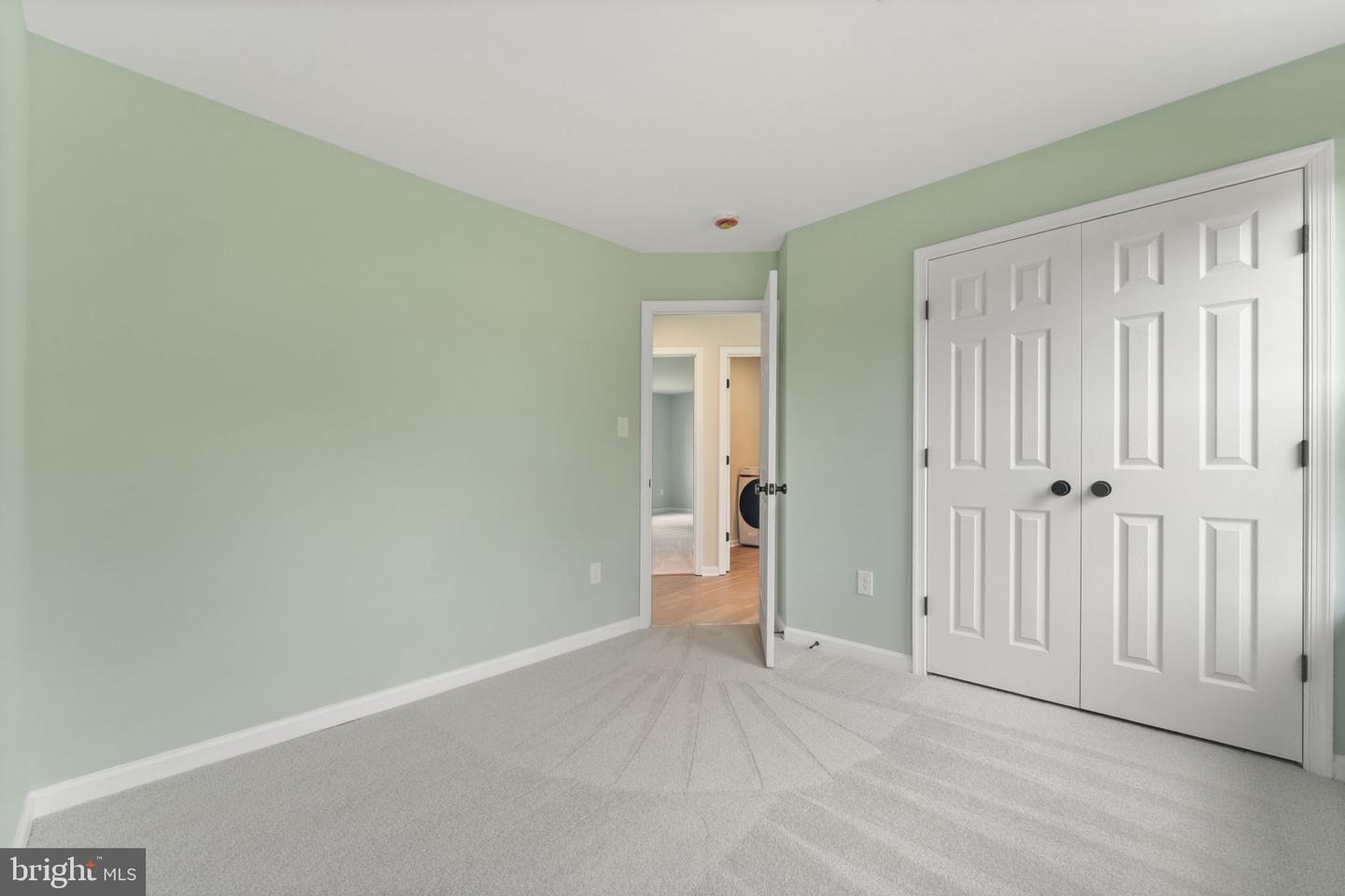 14883 GRASSY KNOLL CT, WOODBRIDGE, Virginia 22193, 5 Bedrooms Bedrooms, ,3 BathroomsBathrooms,Residential,For sale,14883 GRASSY KNOLL CT,VAPW2099294 MLS # VAPW2099294