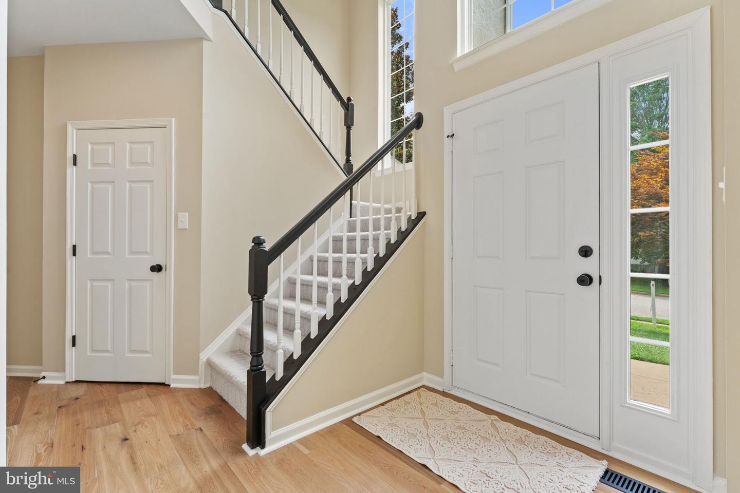 14883 GRASSY KNOLL CT, WOODBRIDGE, Virginia 22193, 5 Bedrooms Bedrooms, ,3 BathroomsBathrooms,Residential,For sale,14883 GRASSY KNOLL CT,VAPW2099294 MLS # VAPW2099294