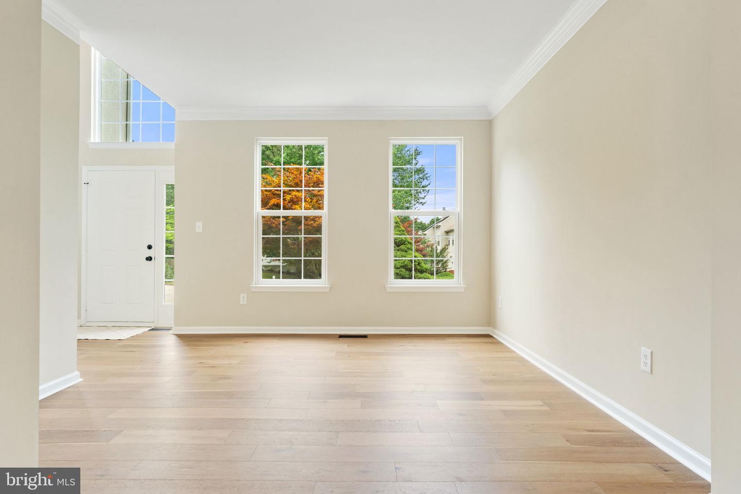 14883 GRASSY KNOLL CT, WOODBRIDGE, Virginia 22193, 5 Bedrooms Bedrooms, ,3 BathroomsBathrooms,Residential,For sale,14883 GRASSY KNOLL CT,VAPW2099294 MLS # VAPW2099294
