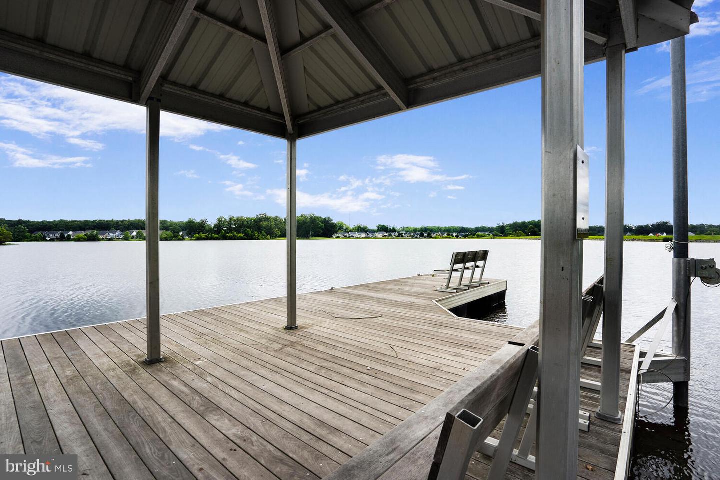 7483 LAKE WILLOW CT, WARRENTON, Virginia 20187, 8 Bedrooms Bedrooms, ,6 BathroomsBathrooms,Residential,For sale,7483 LAKE WILLOW CT,VAFQ2017464 MLS # VAFQ2017464
