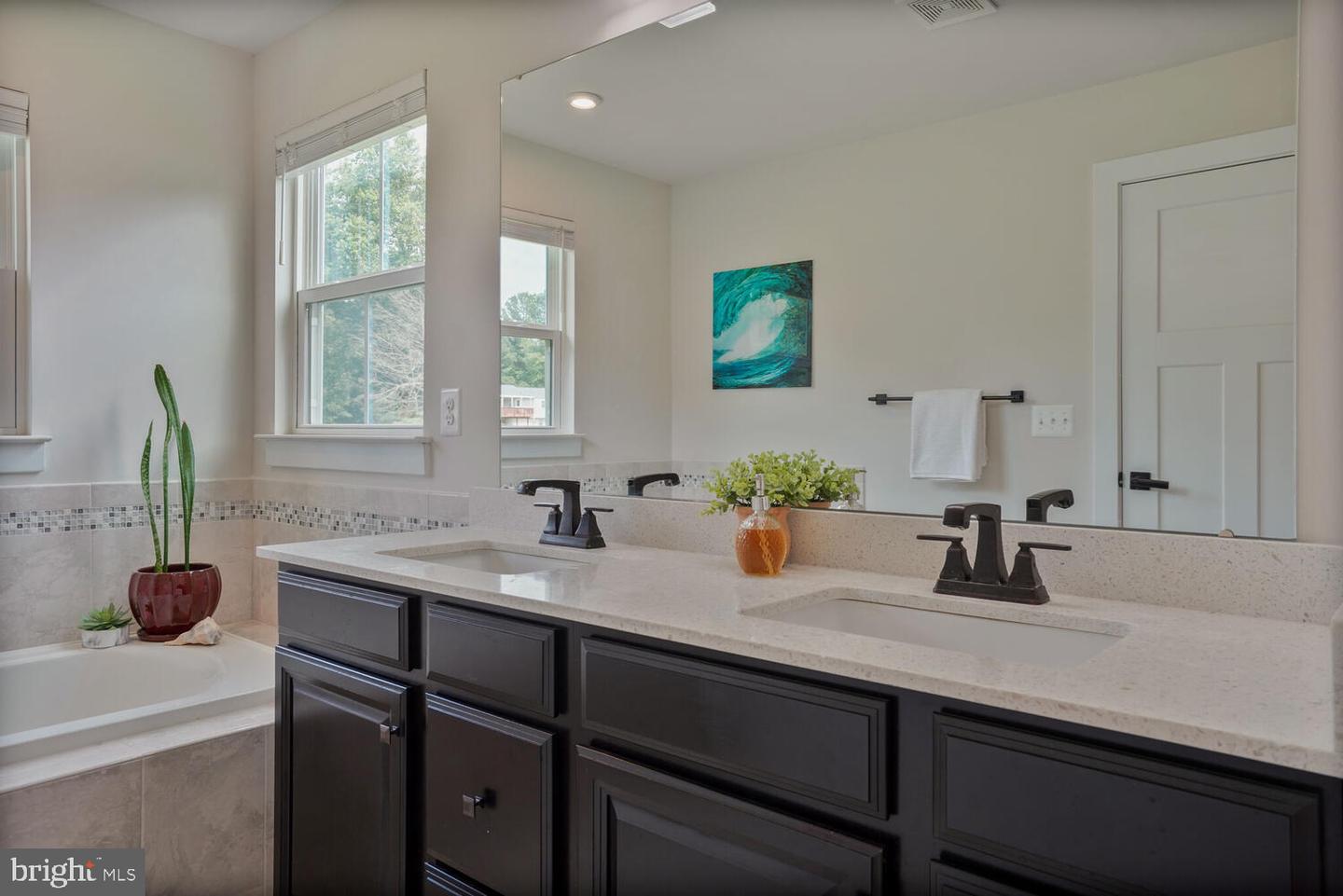 7483 LAKE WILLOW CT, WARRENTON, Virginia 20187, 8 Bedrooms Bedrooms, ,6 BathroomsBathrooms,Residential,For sale,7483 LAKE WILLOW CT,VAFQ2017464 MLS # VAFQ2017464