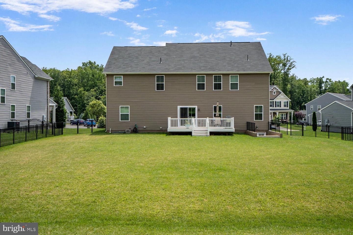 7483 LAKE WILLOW CT, WARRENTON, Virginia 20187, 8 Bedrooms Bedrooms, ,6 BathroomsBathrooms,Residential,For sale,7483 LAKE WILLOW CT,VAFQ2017464 MLS # VAFQ2017464