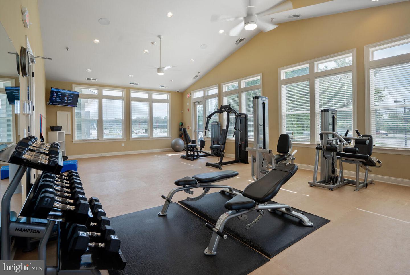 7483 LAKE WILLOW CT, WARRENTON, Virginia 20187, 8 Bedrooms Bedrooms, ,6 BathroomsBathrooms,Residential,For sale,7483 LAKE WILLOW CT,VAFQ2017464 MLS # VAFQ2017464