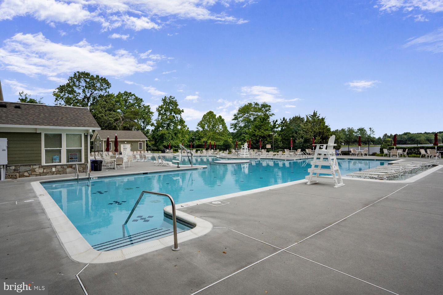 7483 LAKE WILLOW CT, WARRENTON, Virginia 20187, 8 Bedrooms Bedrooms, ,6 BathroomsBathrooms,Residential,For sale,7483 LAKE WILLOW CT,VAFQ2017464 MLS # VAFQ2017464