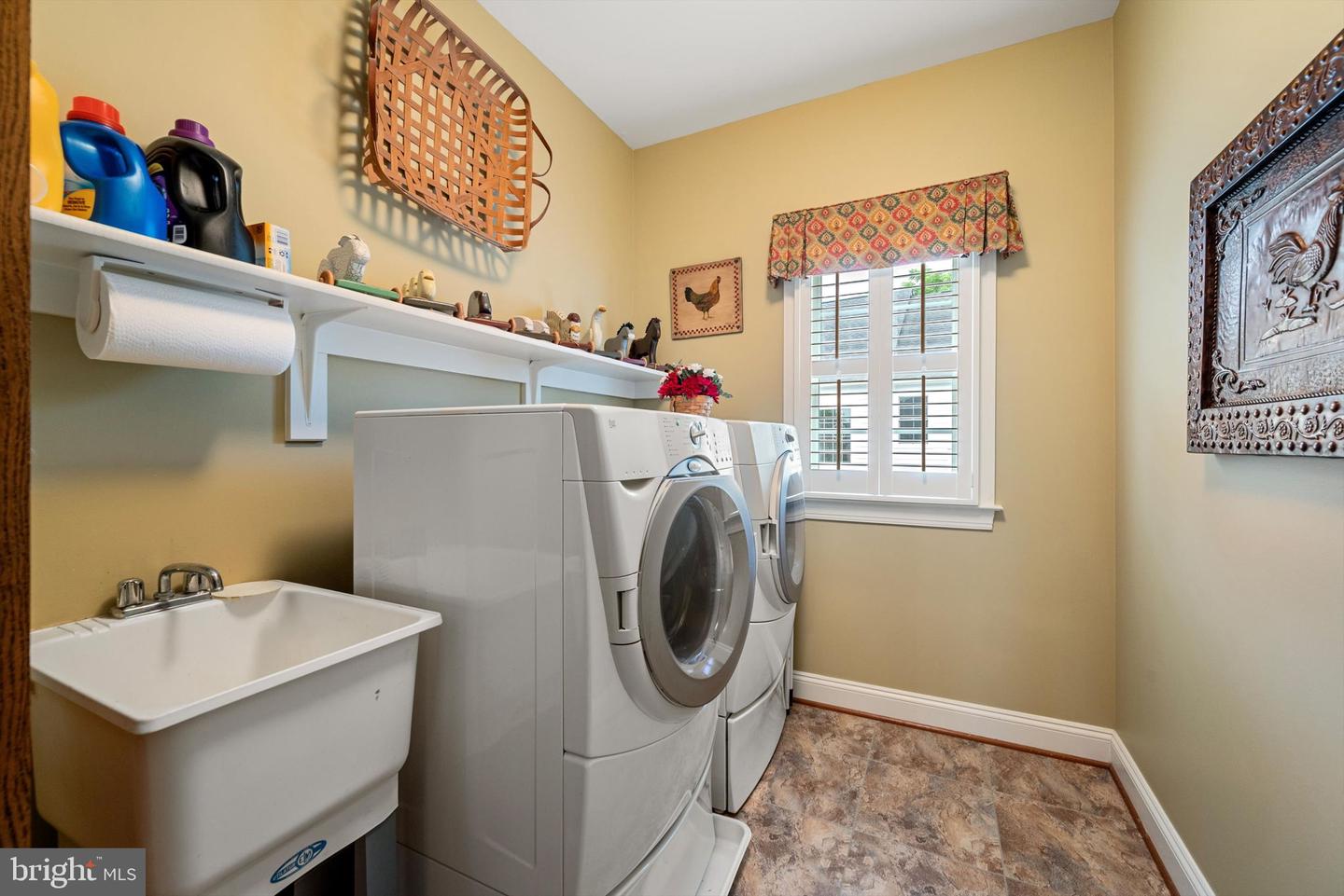 150 AMALFI CT, PURCELLVILLE, Virginia 20132, 4 Bedrooms Bedrooms, ,3 BathroomsBathrooms,Residential,For sale,150 AMALFI CT,VALO2102354 MLS # VALO2102354