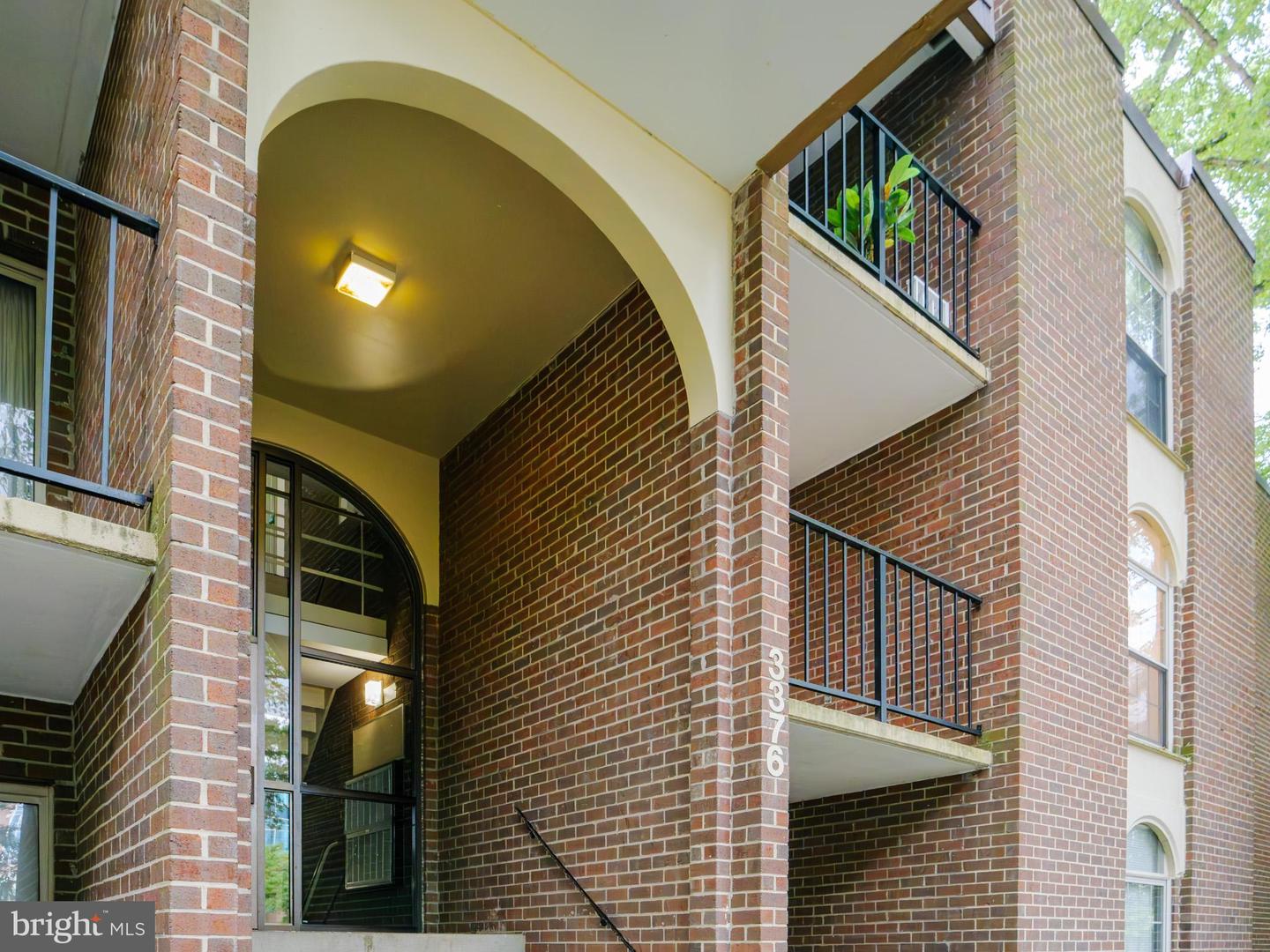 3376 WOODBURN RD #24, ANNANDALE, Virginia 22003, 1 Bedroom Bedrooms, ,1 BathroomBathrooms,Residential,For sale,3376 WOODBURN RD #24,VAFX2255848 MLS # VAFX2255848